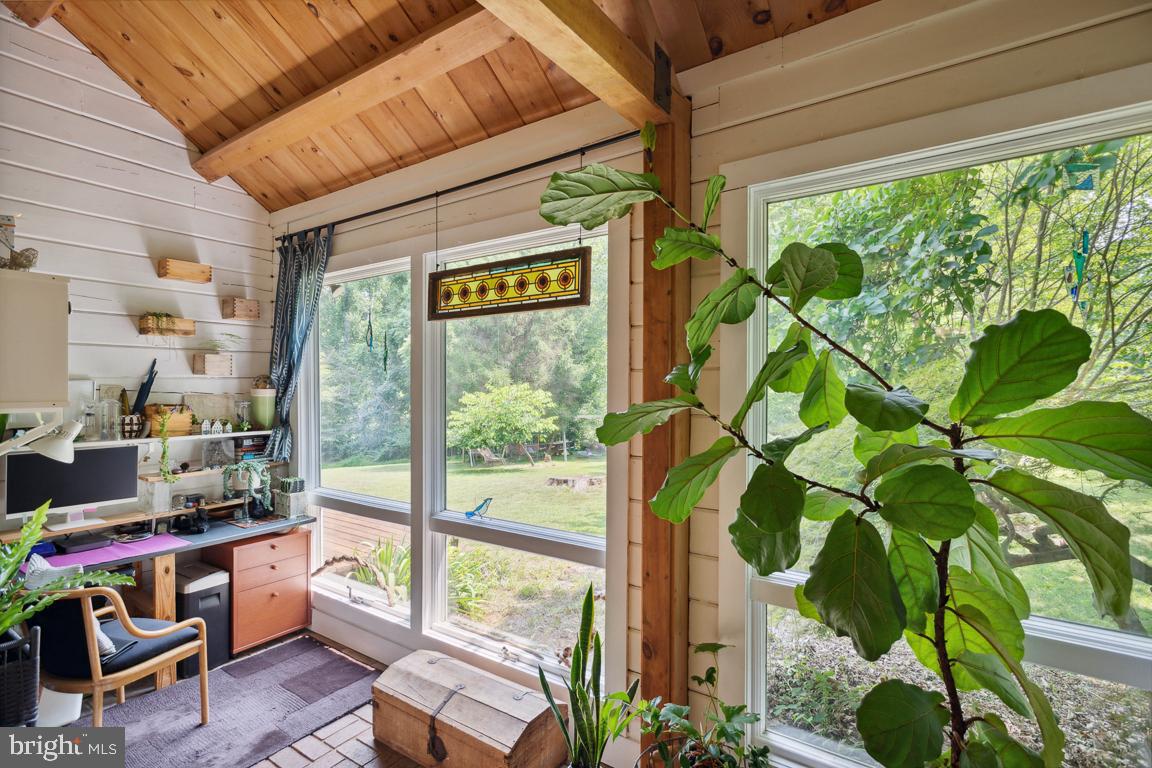 MOUNT PLEASANT EST - Residential