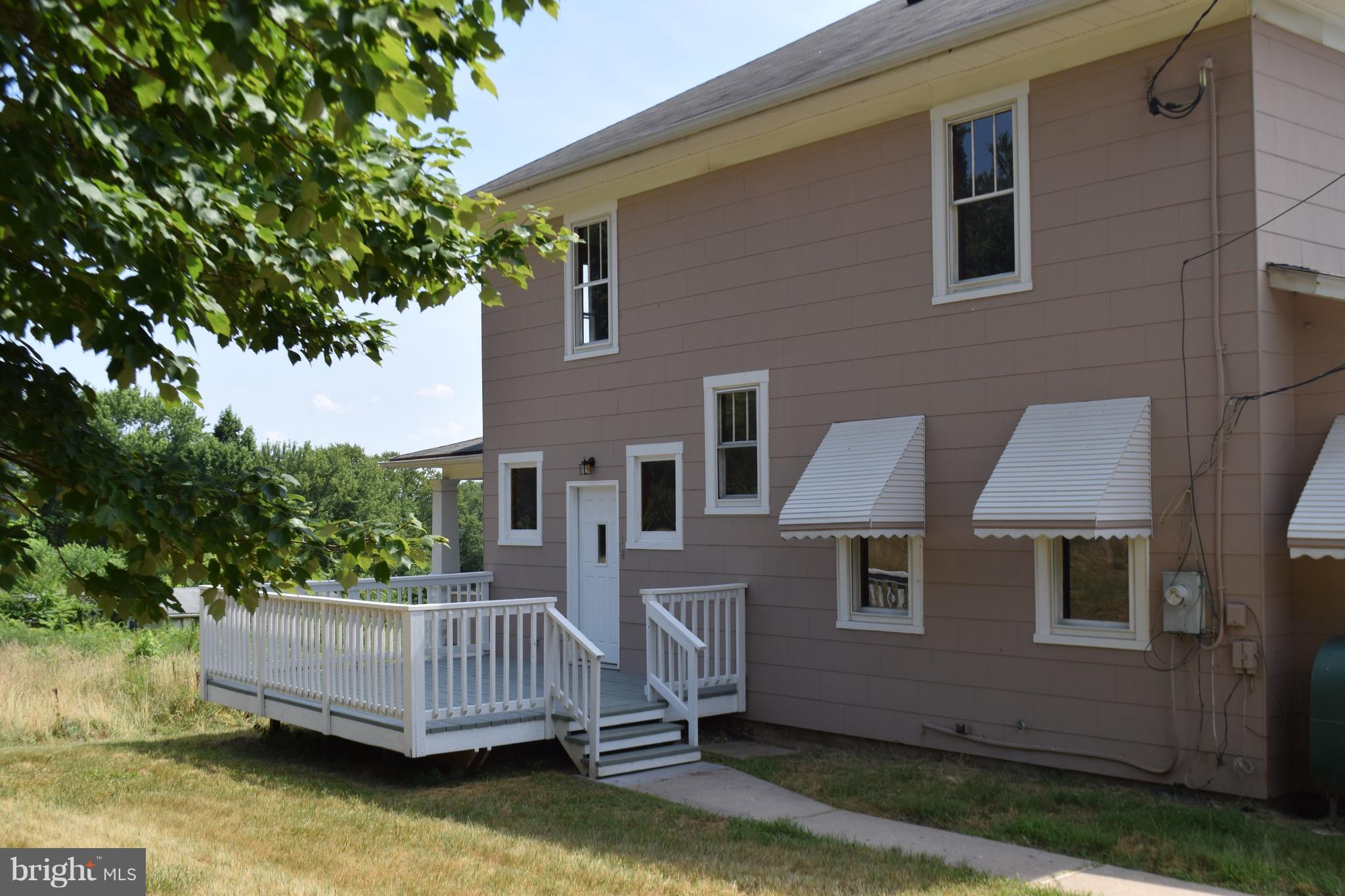 ROSEDALE - Residential Lease