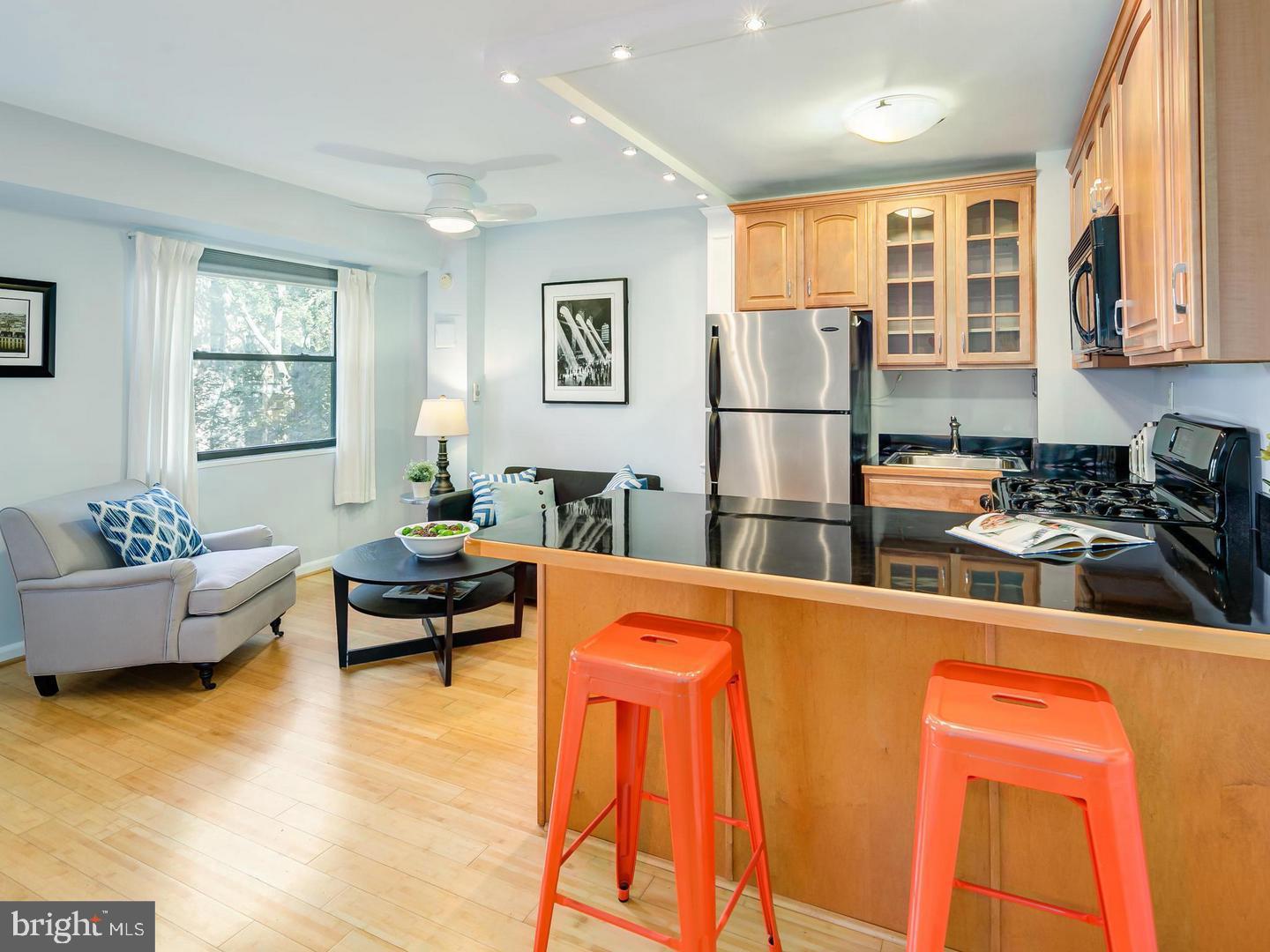 1801 CLYDESDALE PLACE NW 211