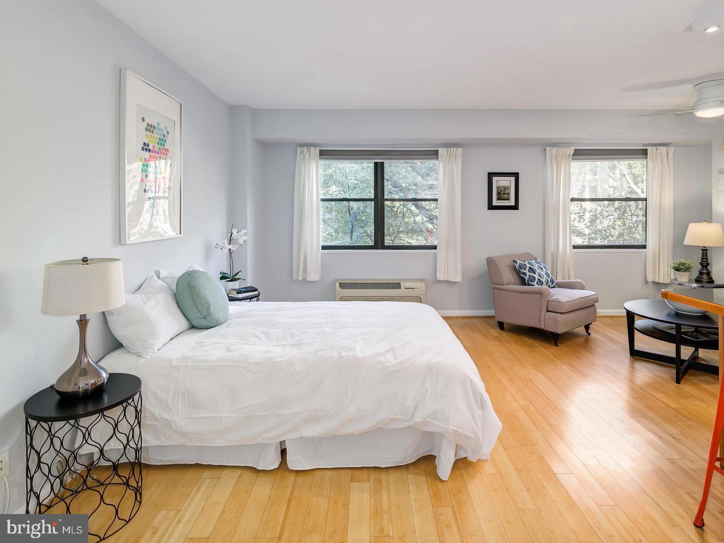 1801 CLYDESDALE PLACE NW 211