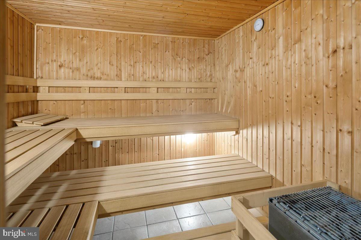 THE CHATHAM - Residential