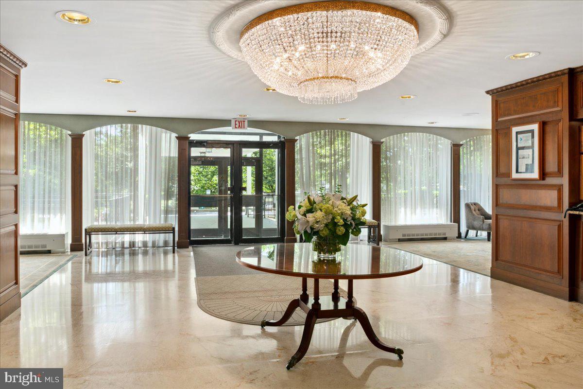 THE CHATHAM - Residential