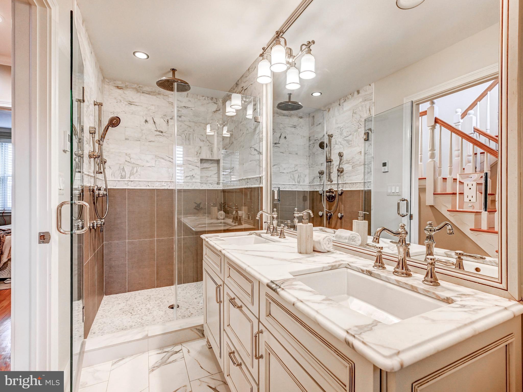 BUTCHERS HILL - Residential