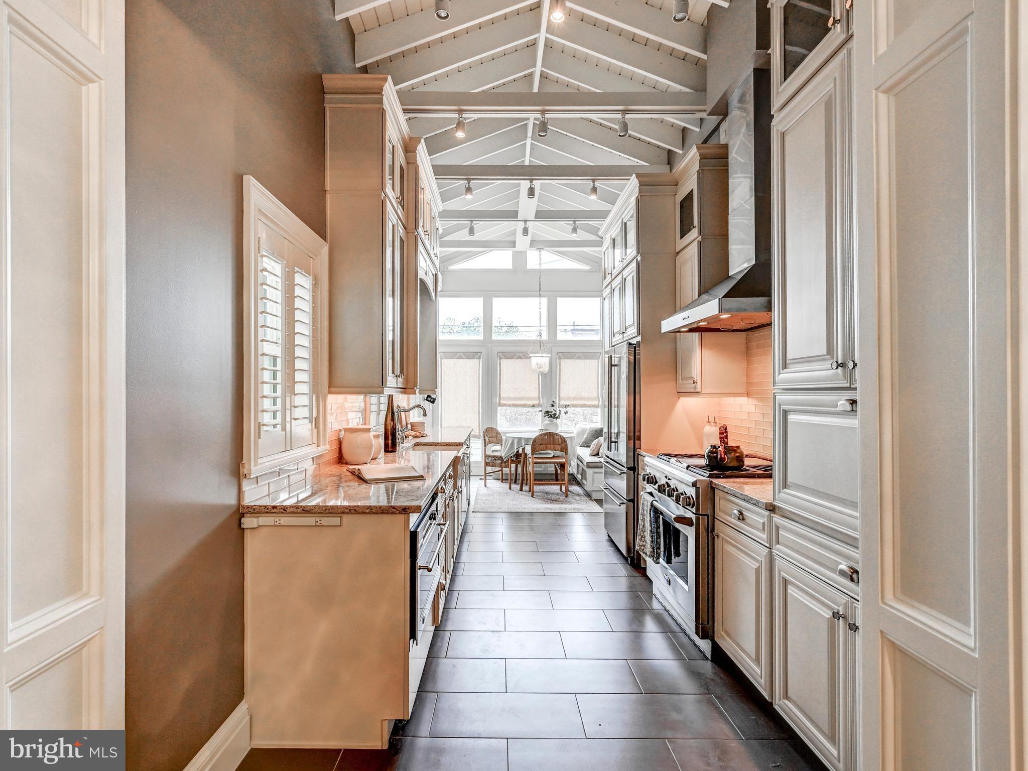 BUTCHERS HILL - Residential