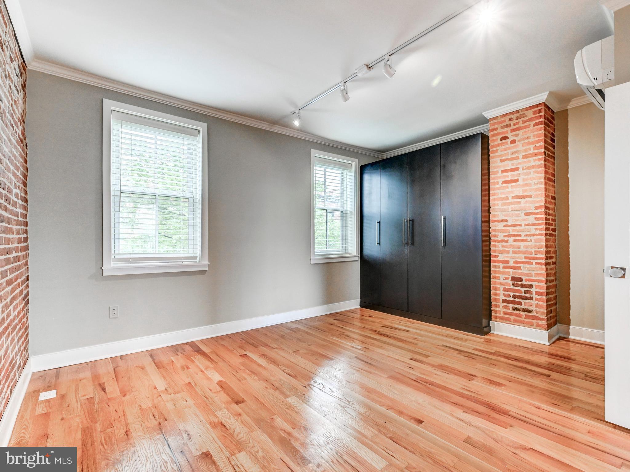 BUTCHERS HILL - Residential