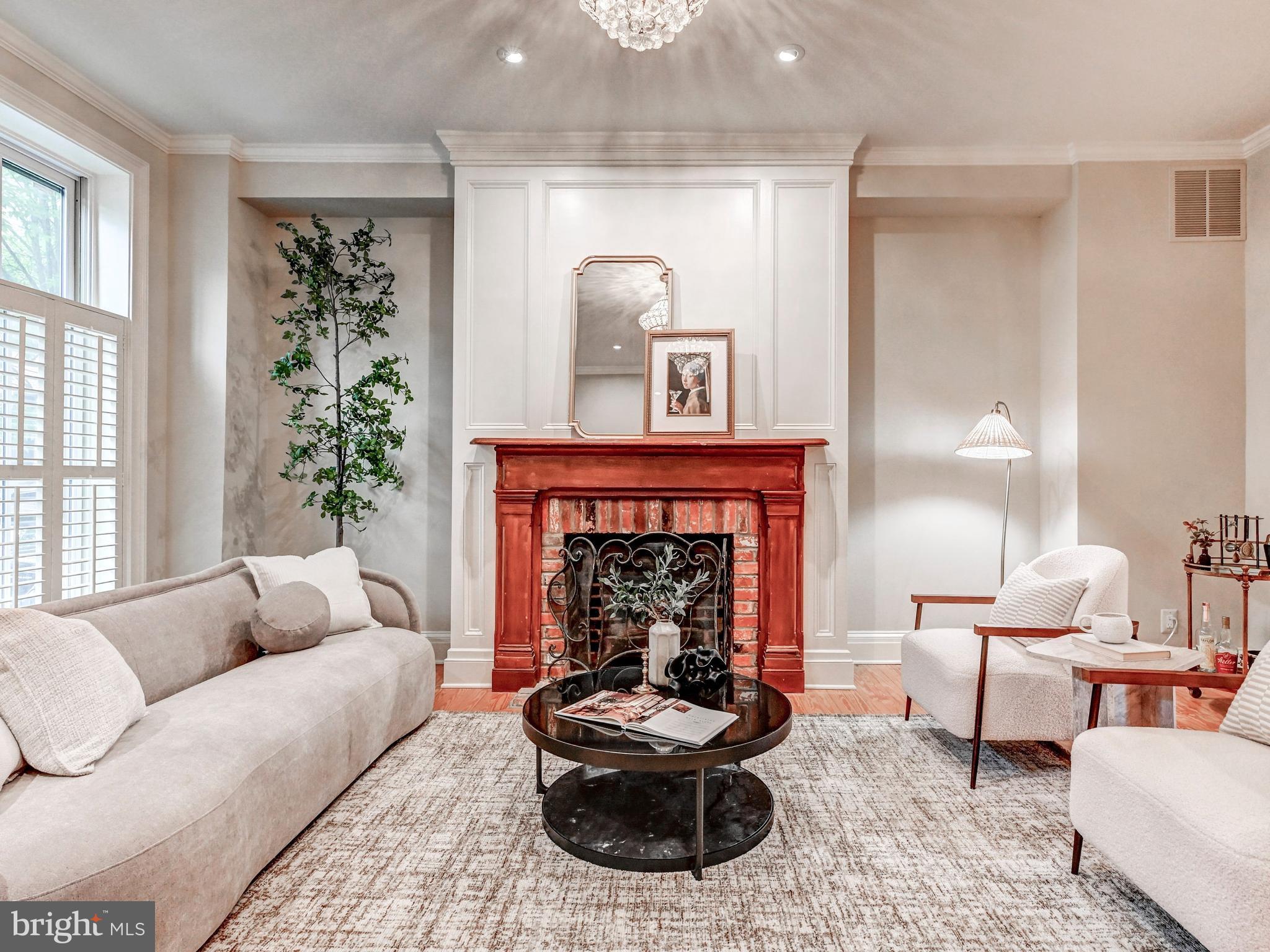 BUTCHERS HILL - Residential