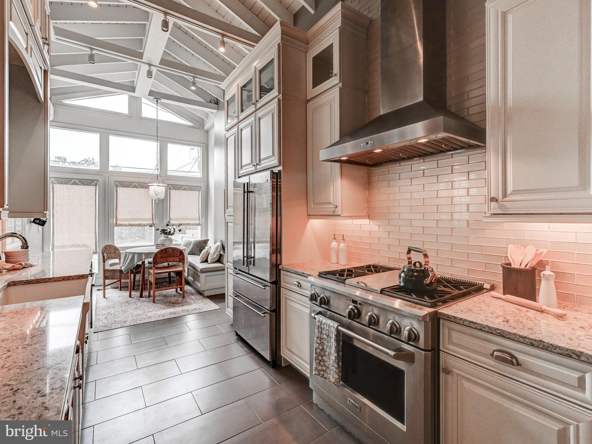 BUTCHERS HILL - Residential