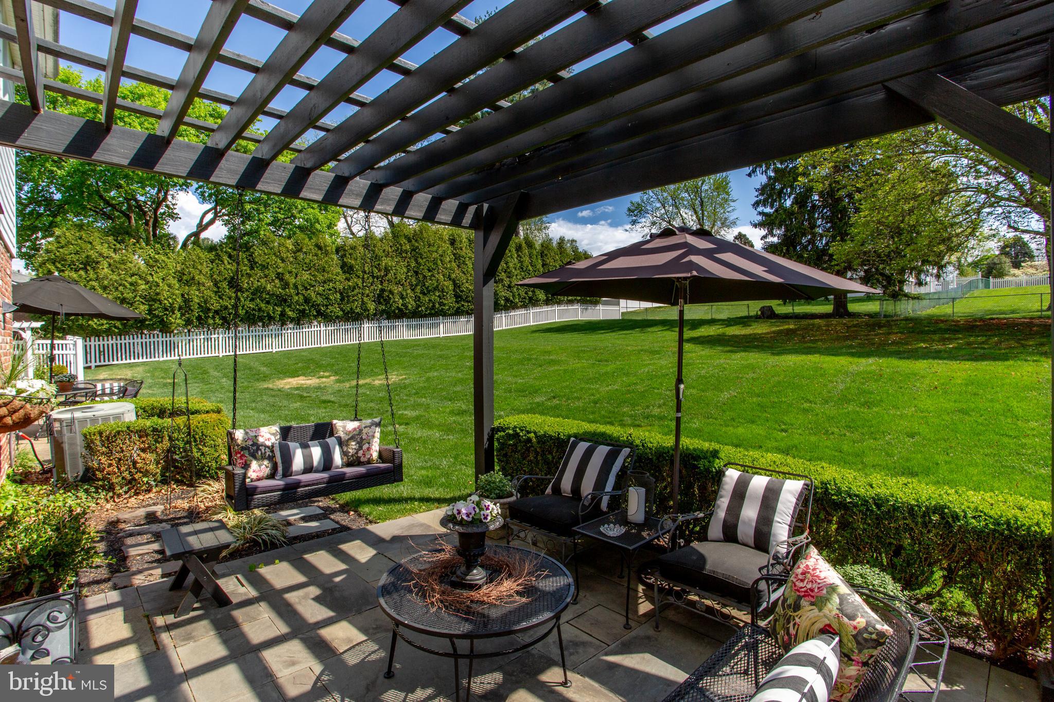 HILLCRESTSHIRE - Residential