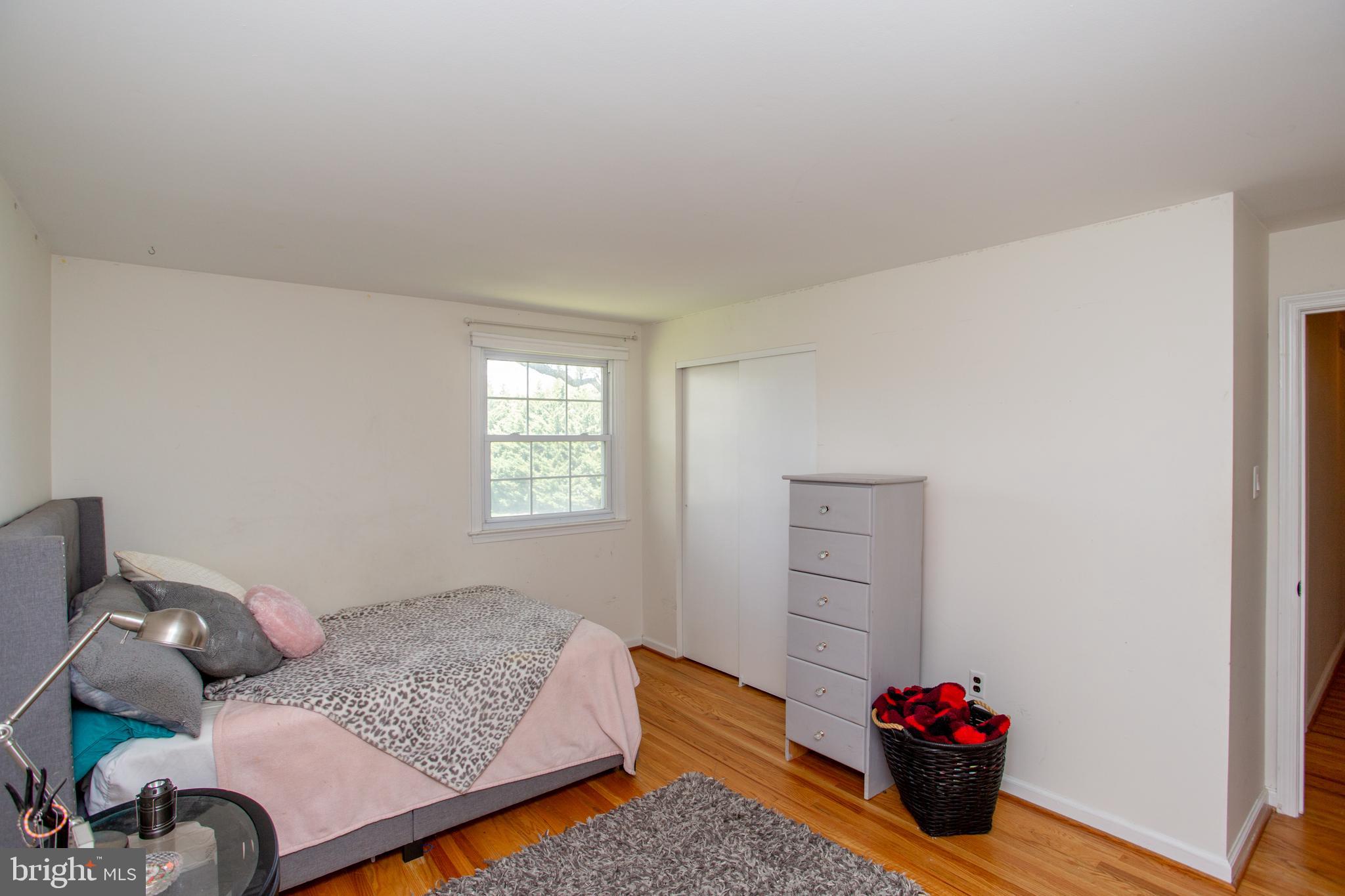 HILLCRESTSHIRE - Residential