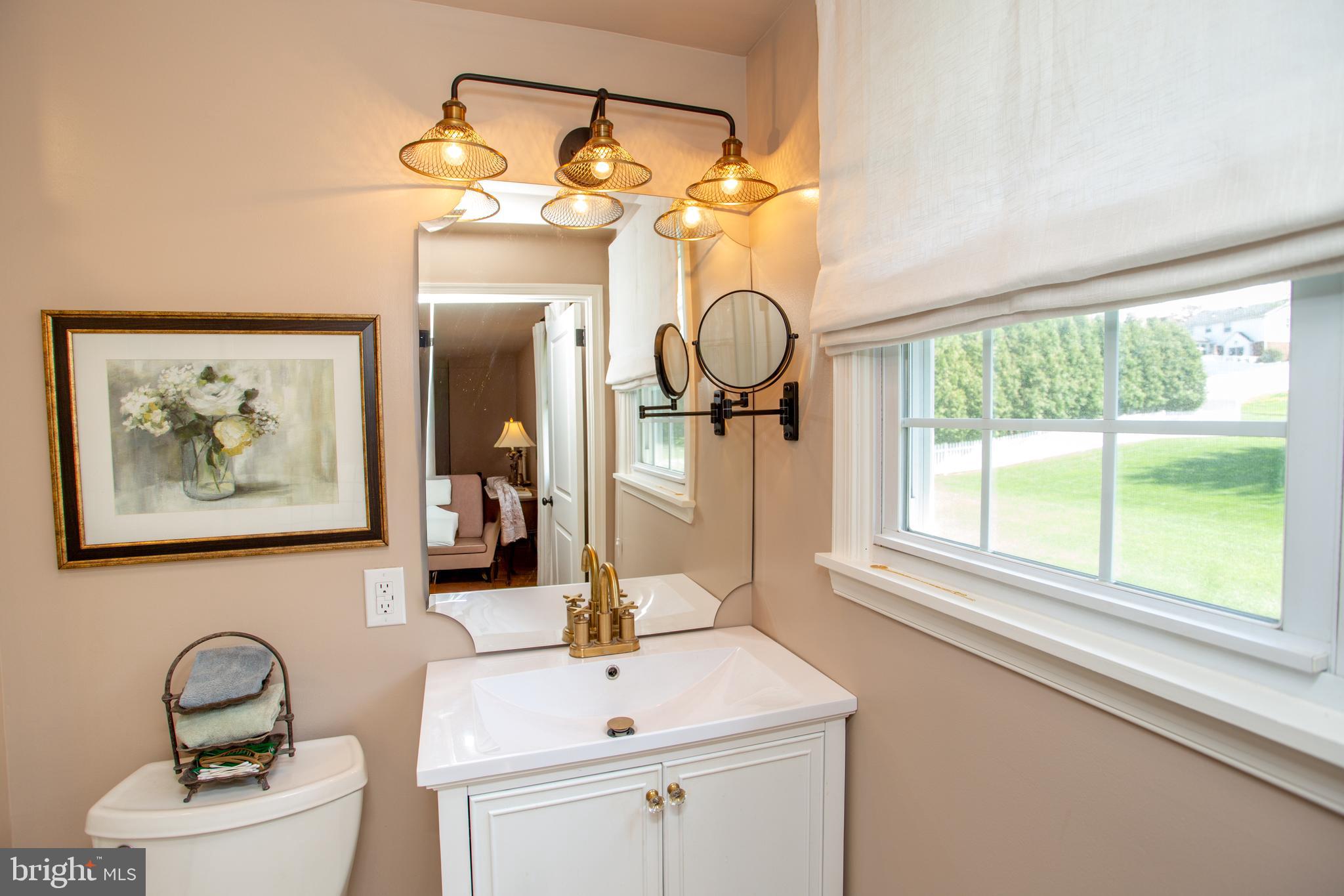 HILLCRESTSHIRE - Residential