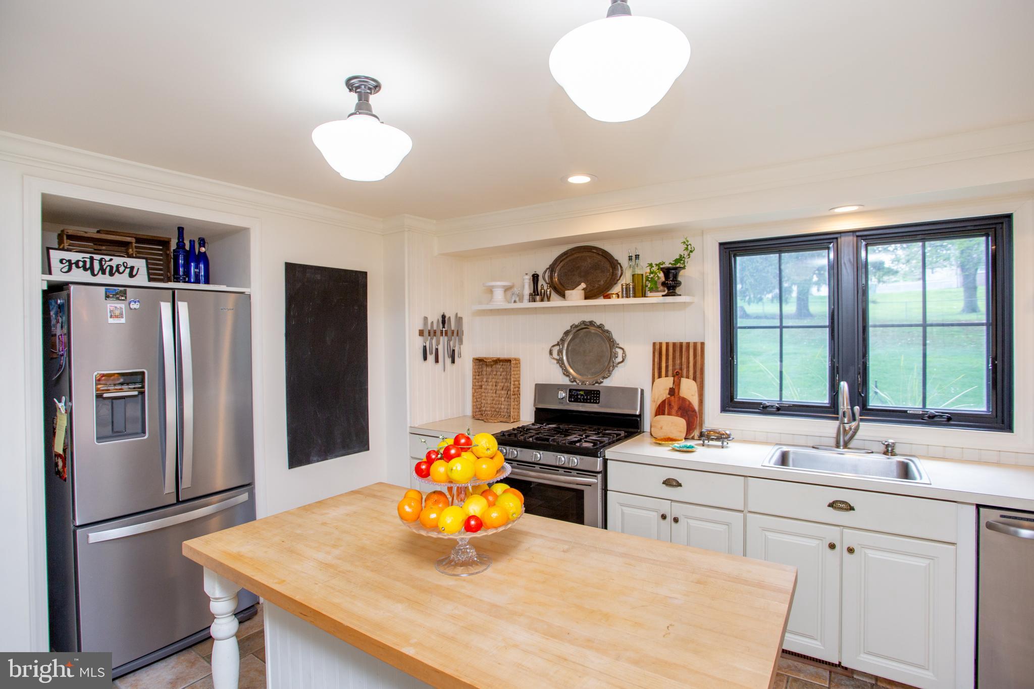 HILLCRESTSHIRE - Residential