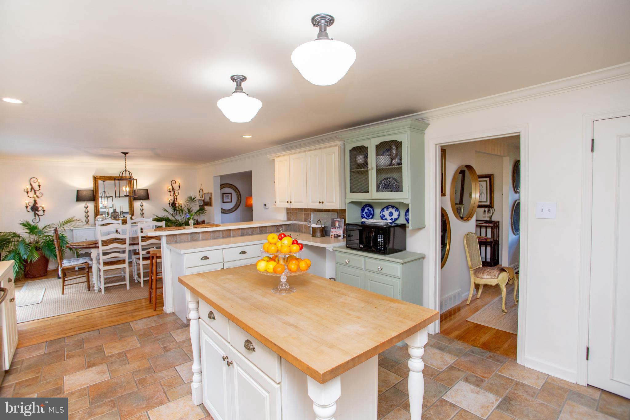 HILLCRESTSHIRE - Residential