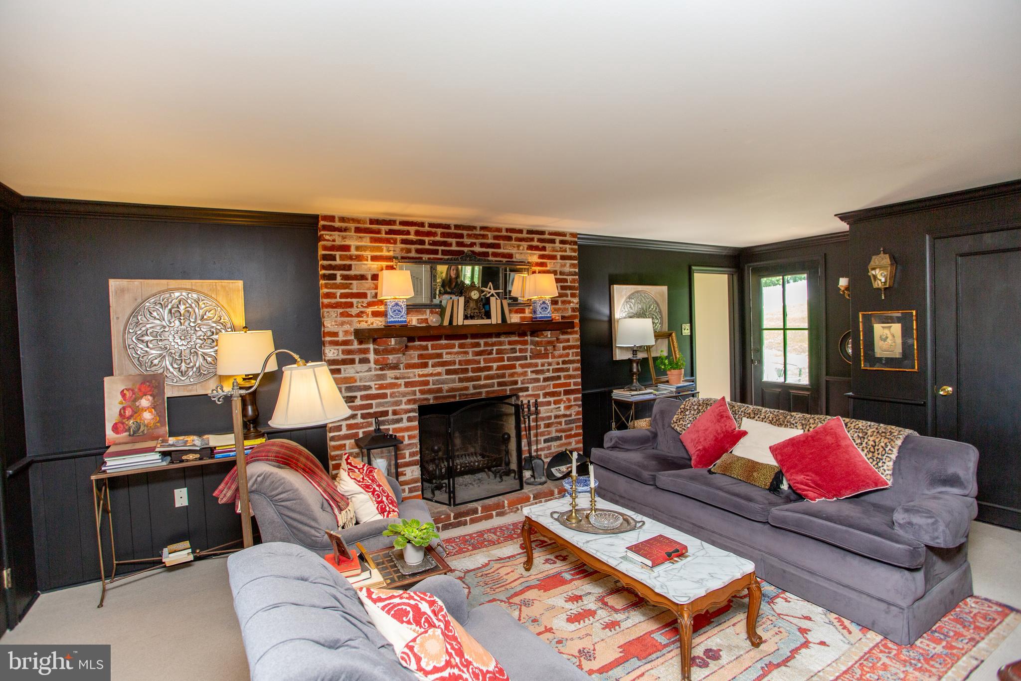 HILLCRESTSHIRE - Residential