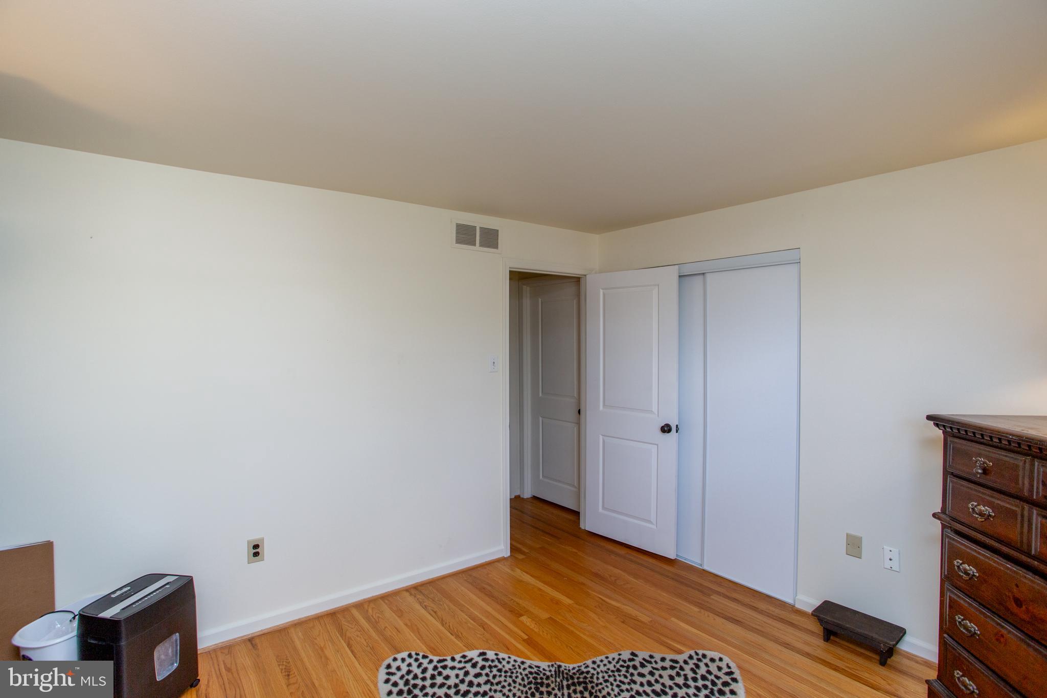 HILLCRESTSHIRE - Residential