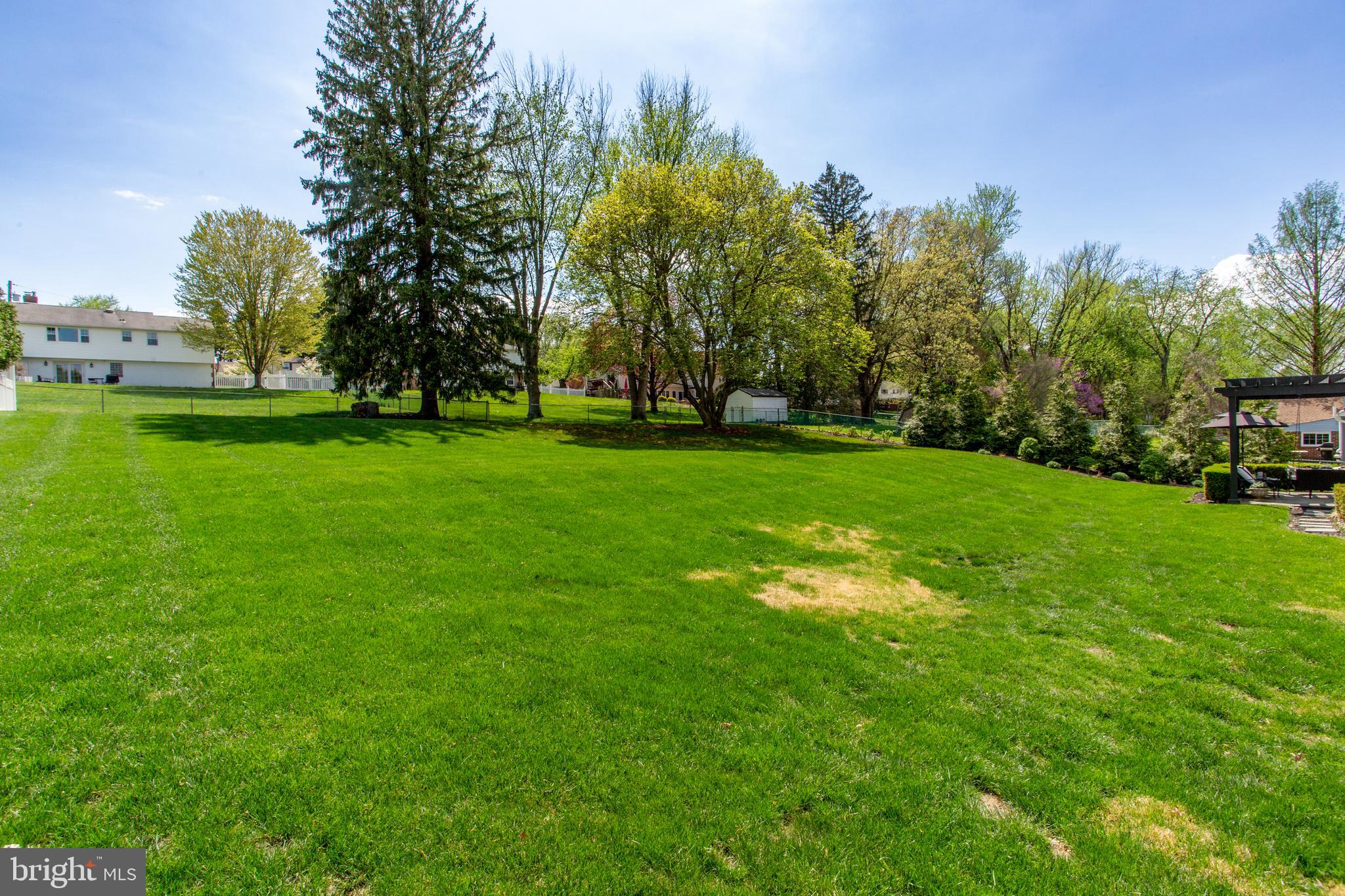 HILLCRESTSHIRE - Residential