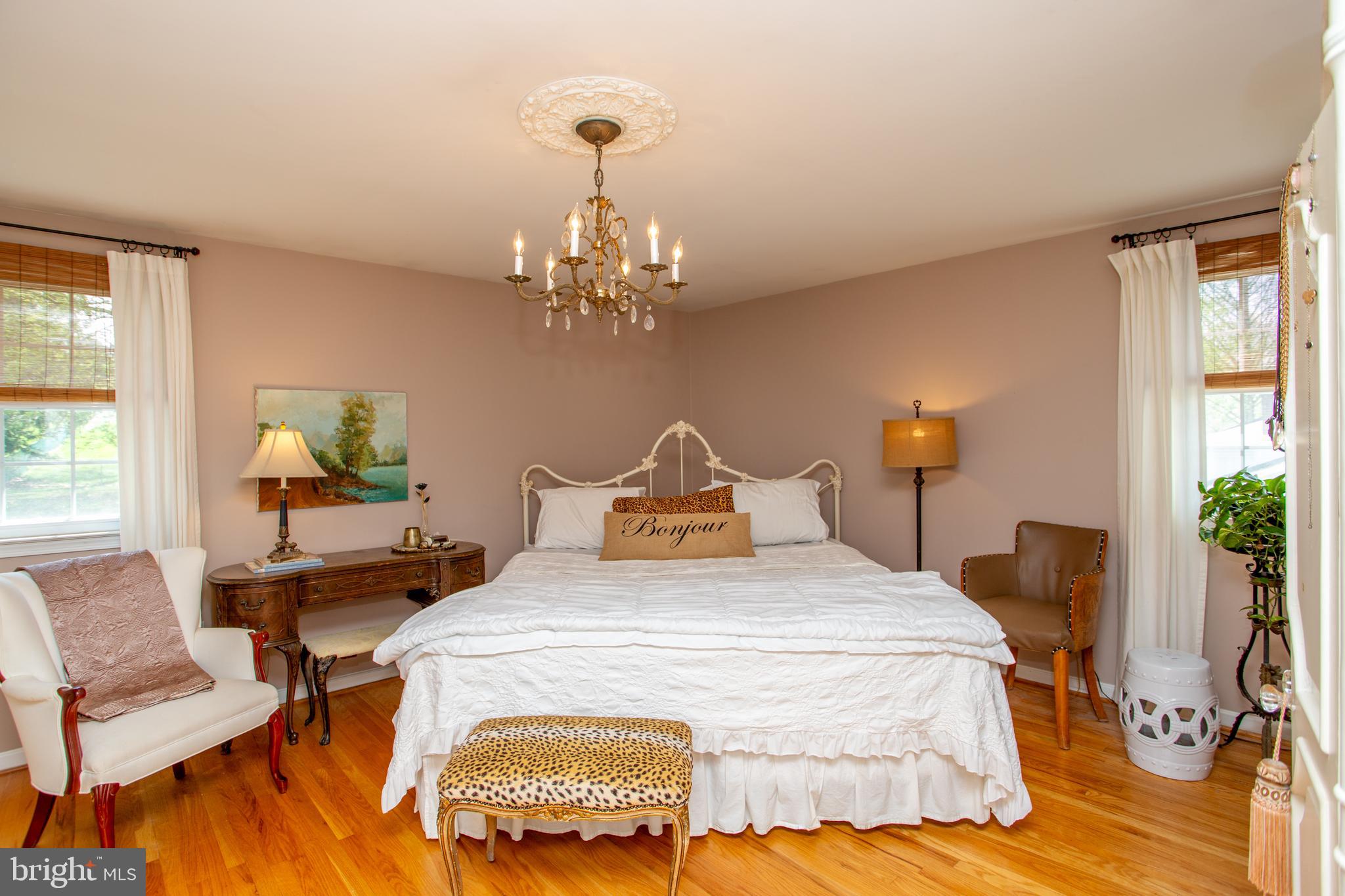 HILLCRESTSHIRE - Residential