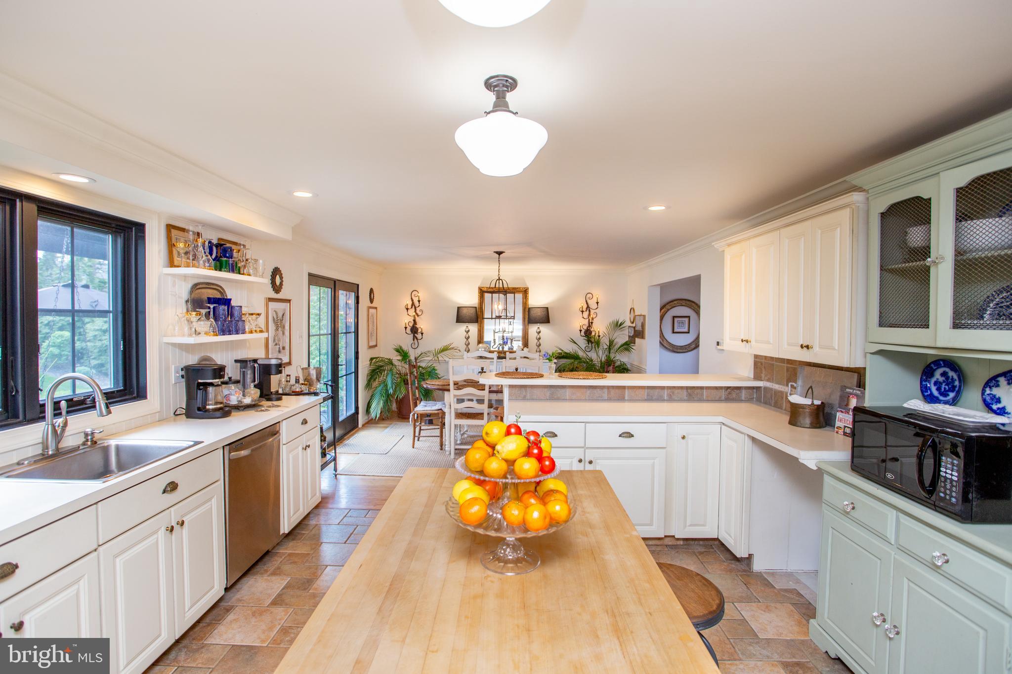 HILLCRESTSHIRE - Residential