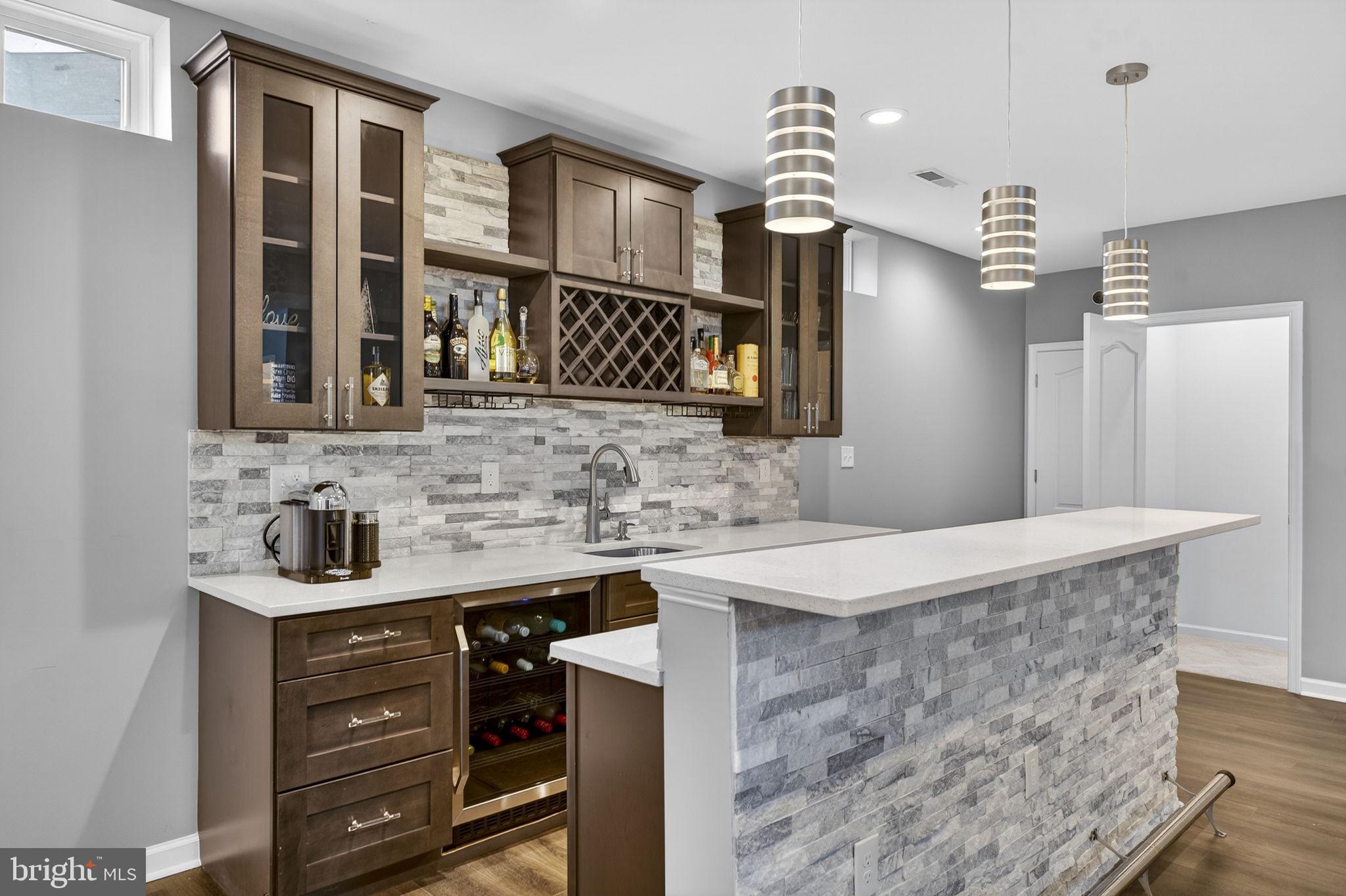 ROCKBRIDGE - Residential