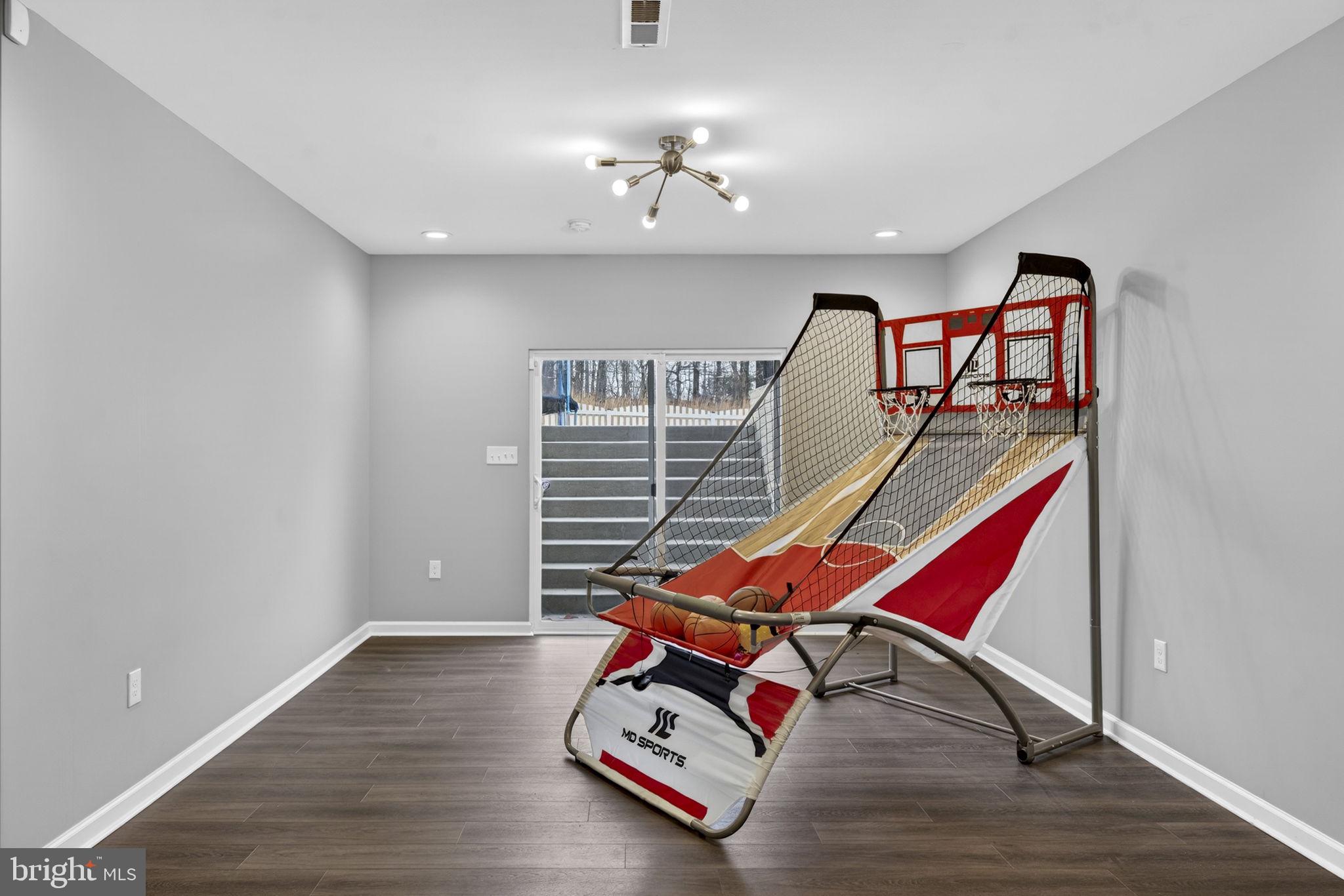 ROCKBRIDGE - Residential