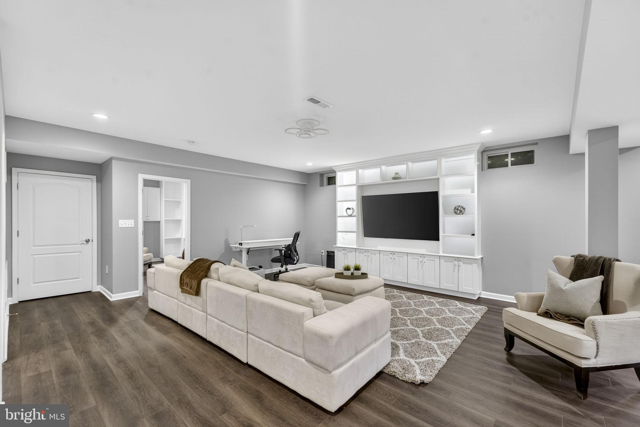 ROCKBRIDGE - Residential