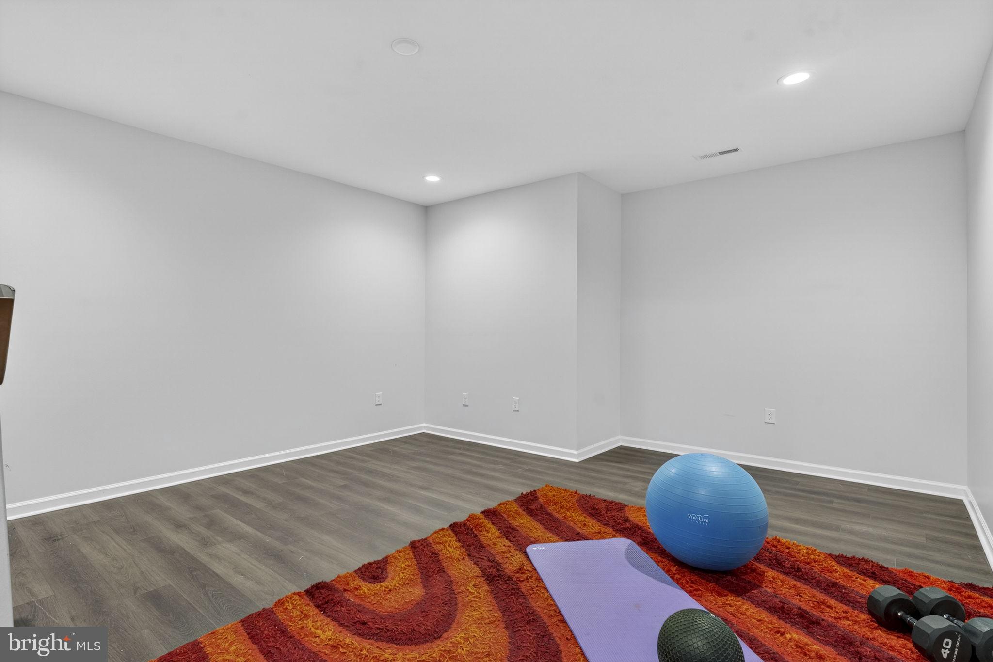 ROCKBRIDGE - Residential