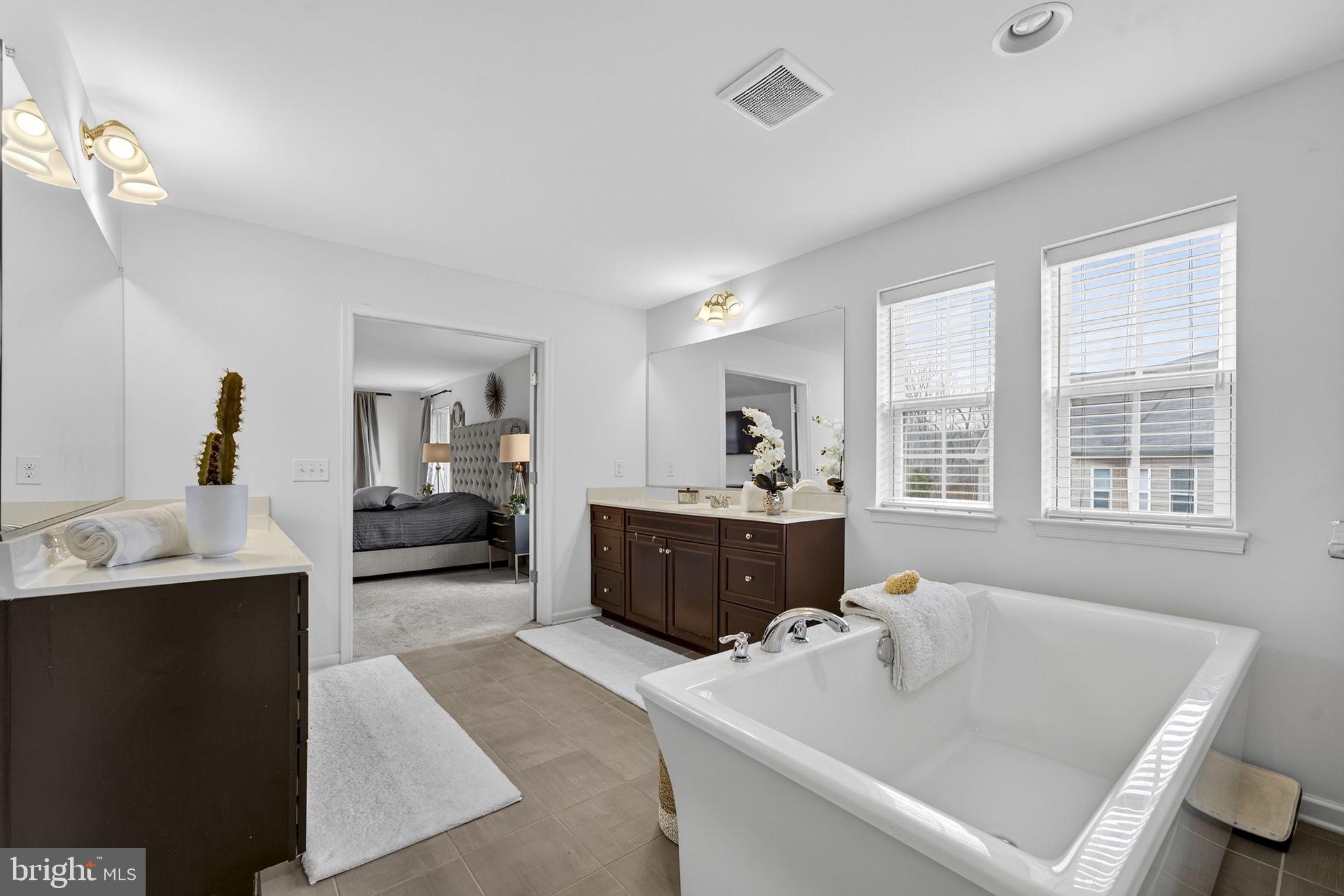 ROCKBRIDGE - Residential