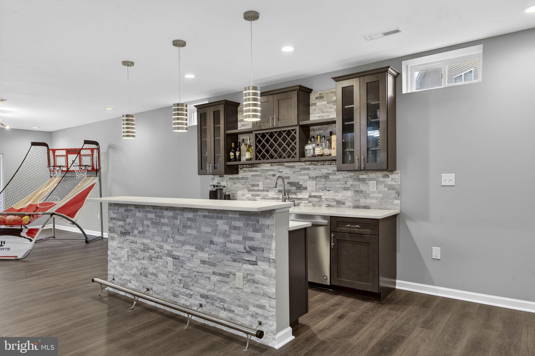 ROCKBRIDGE - Residential