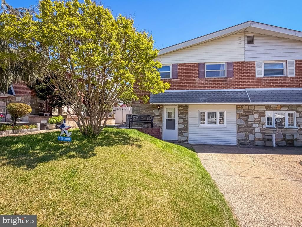 Photo of 9015 Cloverly Road, PHILADELPHIA, PA 19136 (MLS # PAPH2612820)