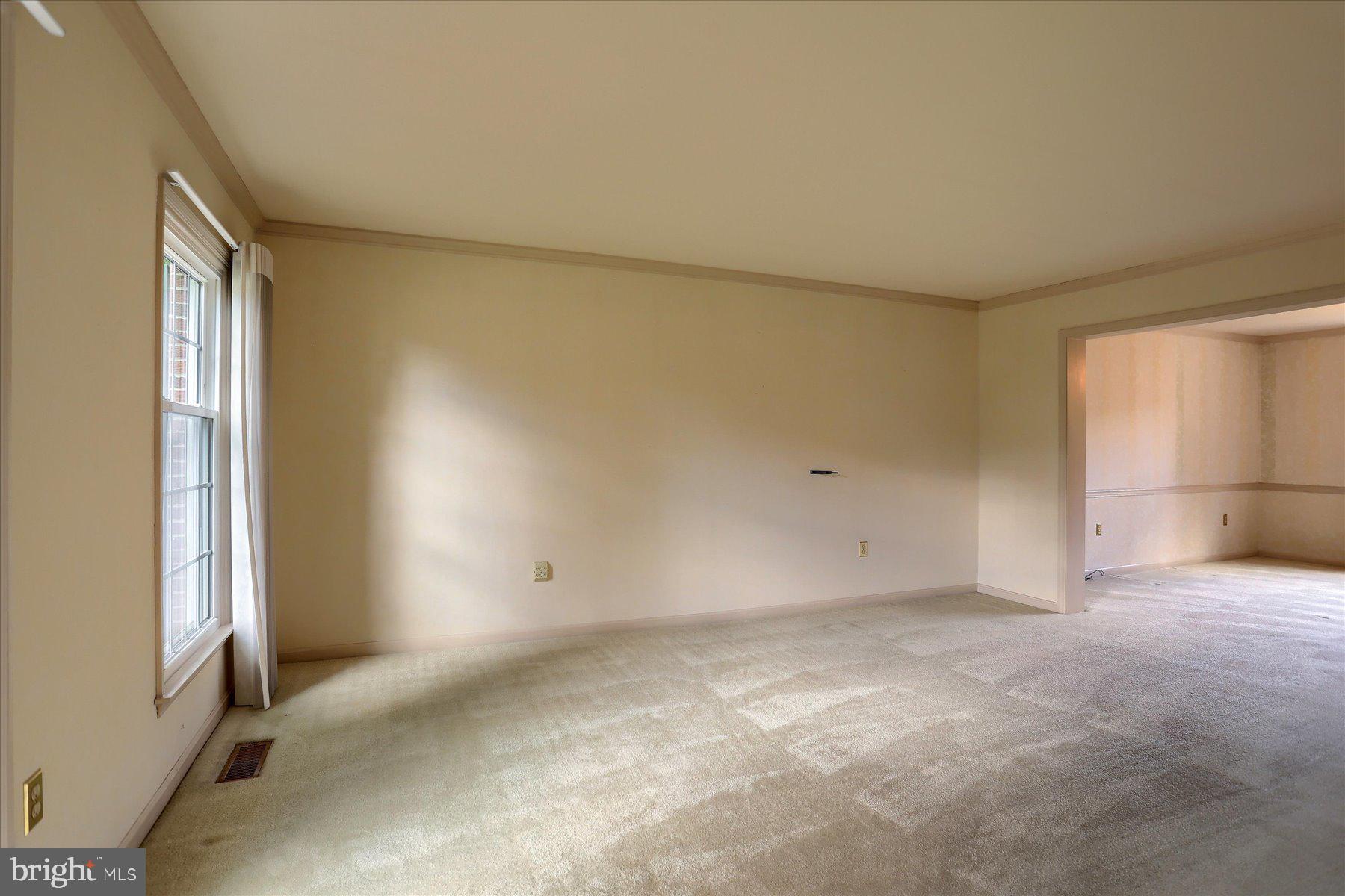 3802 DORSET DRIVE