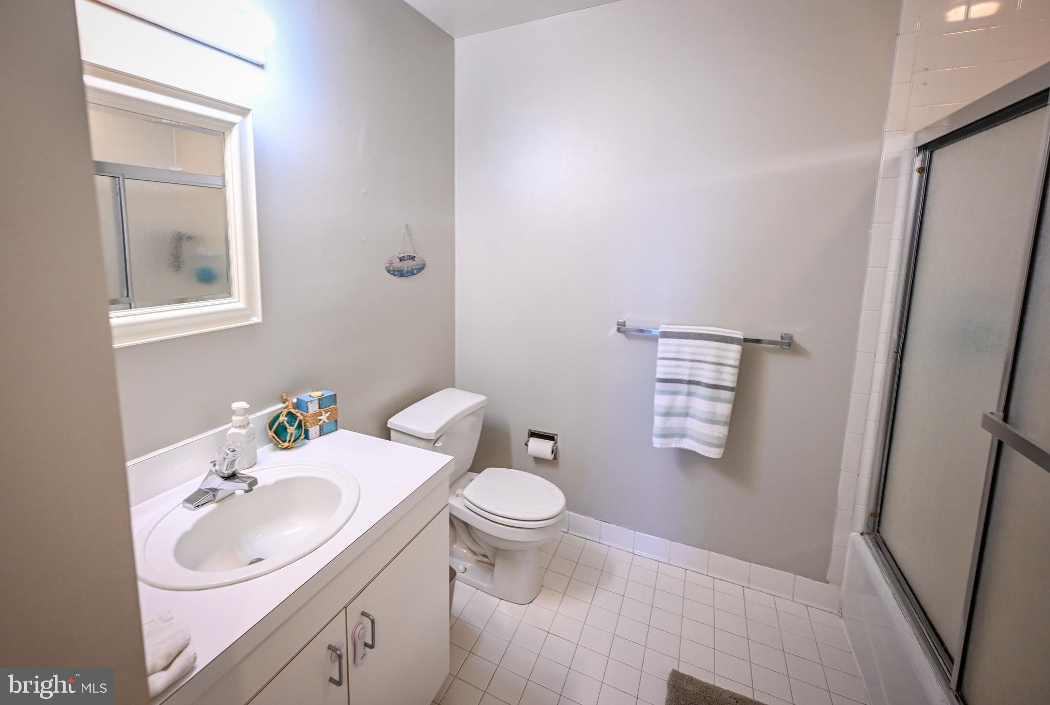 ANCHORAGE TOWERS - Residential Lease