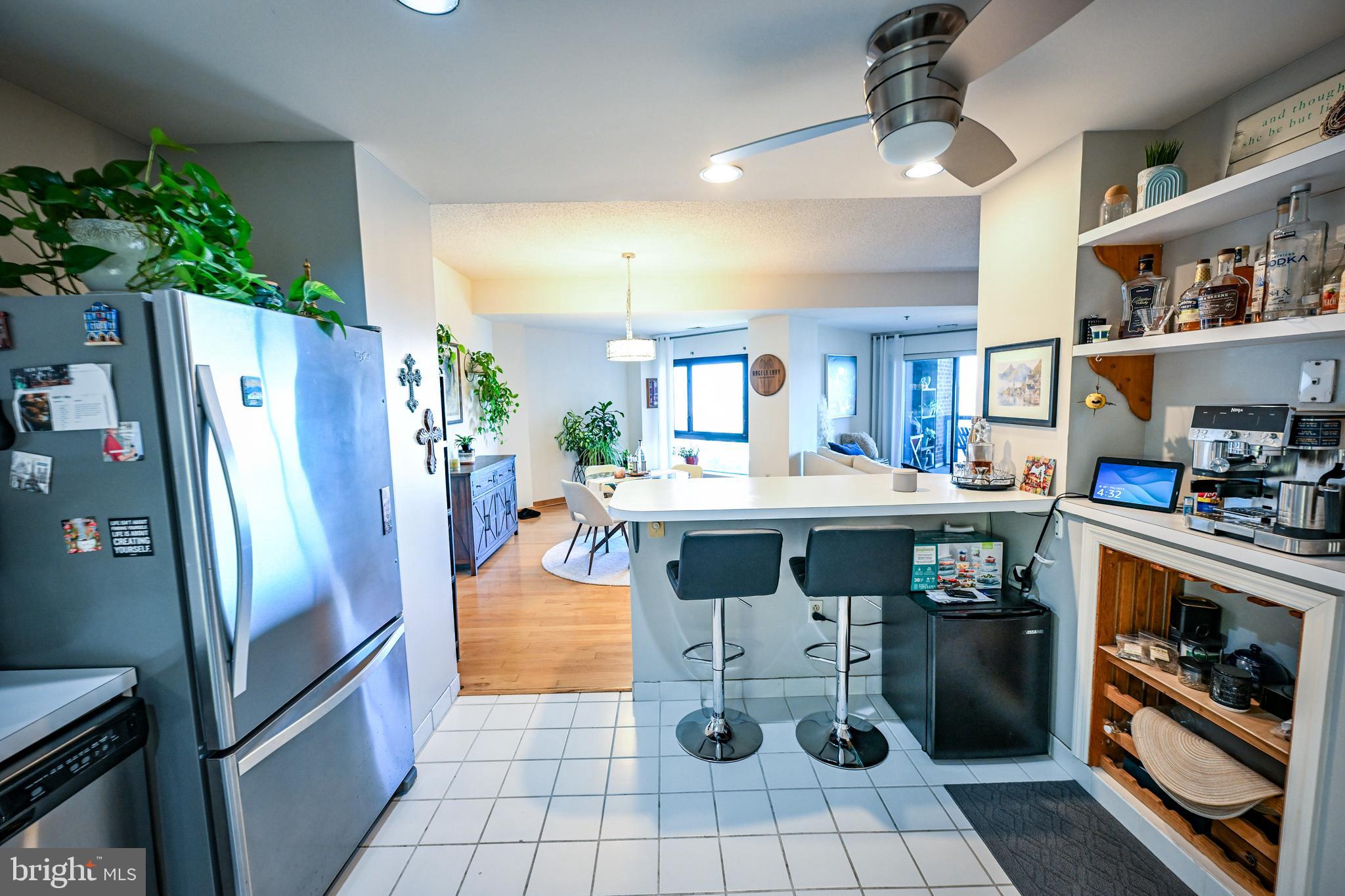 ANCHORAGE TOWERS - Residential Lease