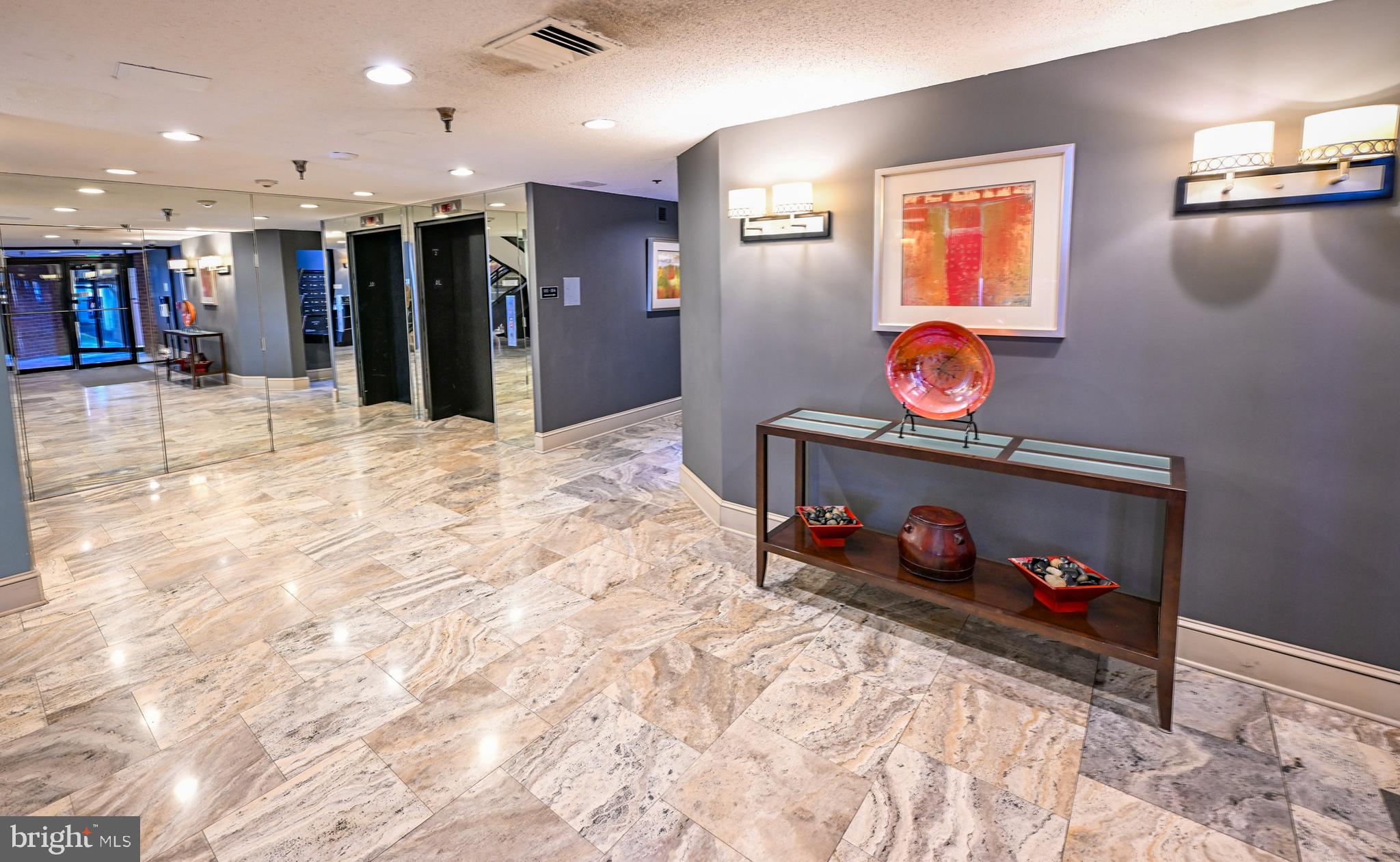 ANCHORAGE TOWERS - Residential Lease