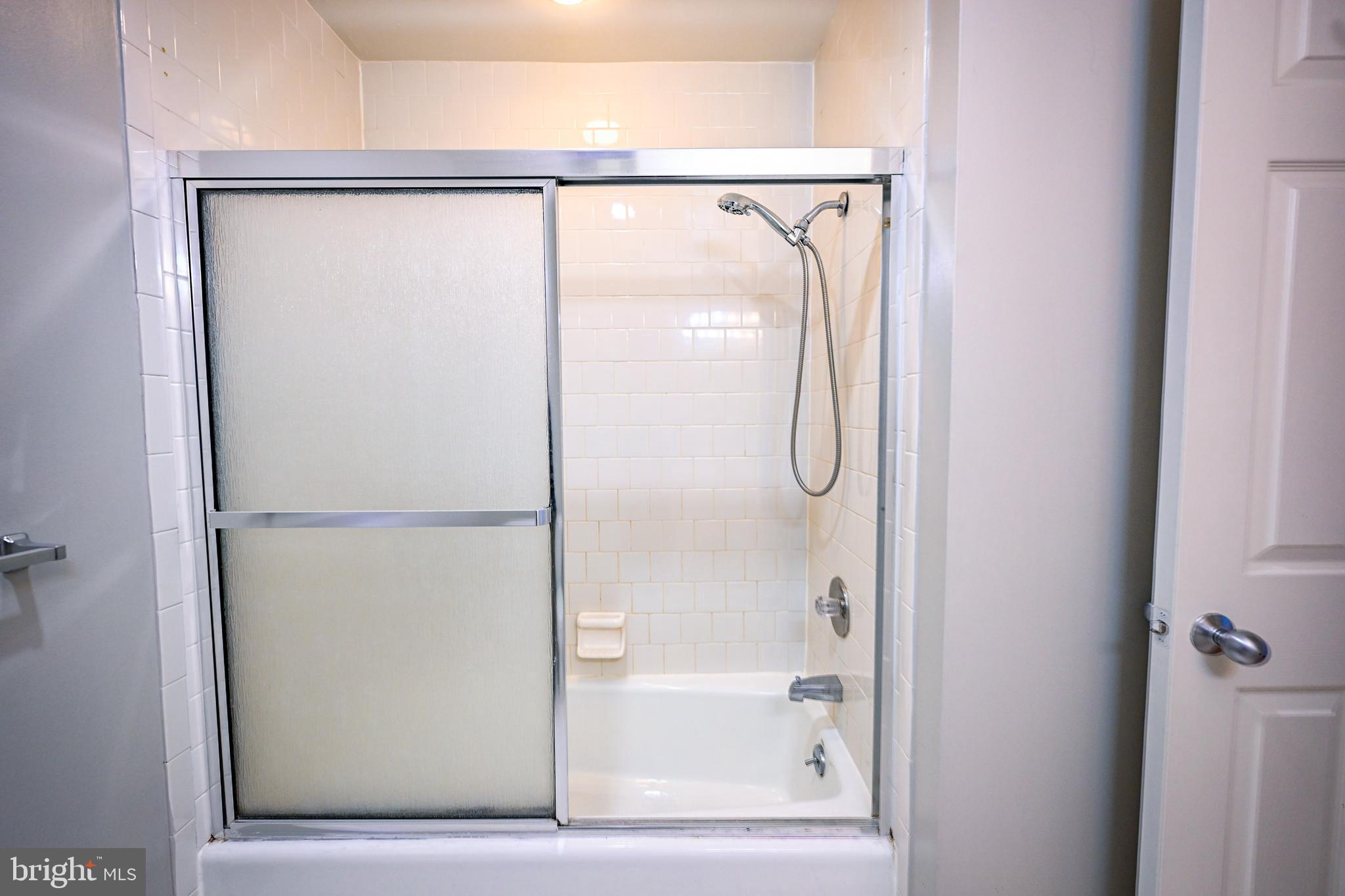 ANCHORAGE TOWERS - Residential Lease