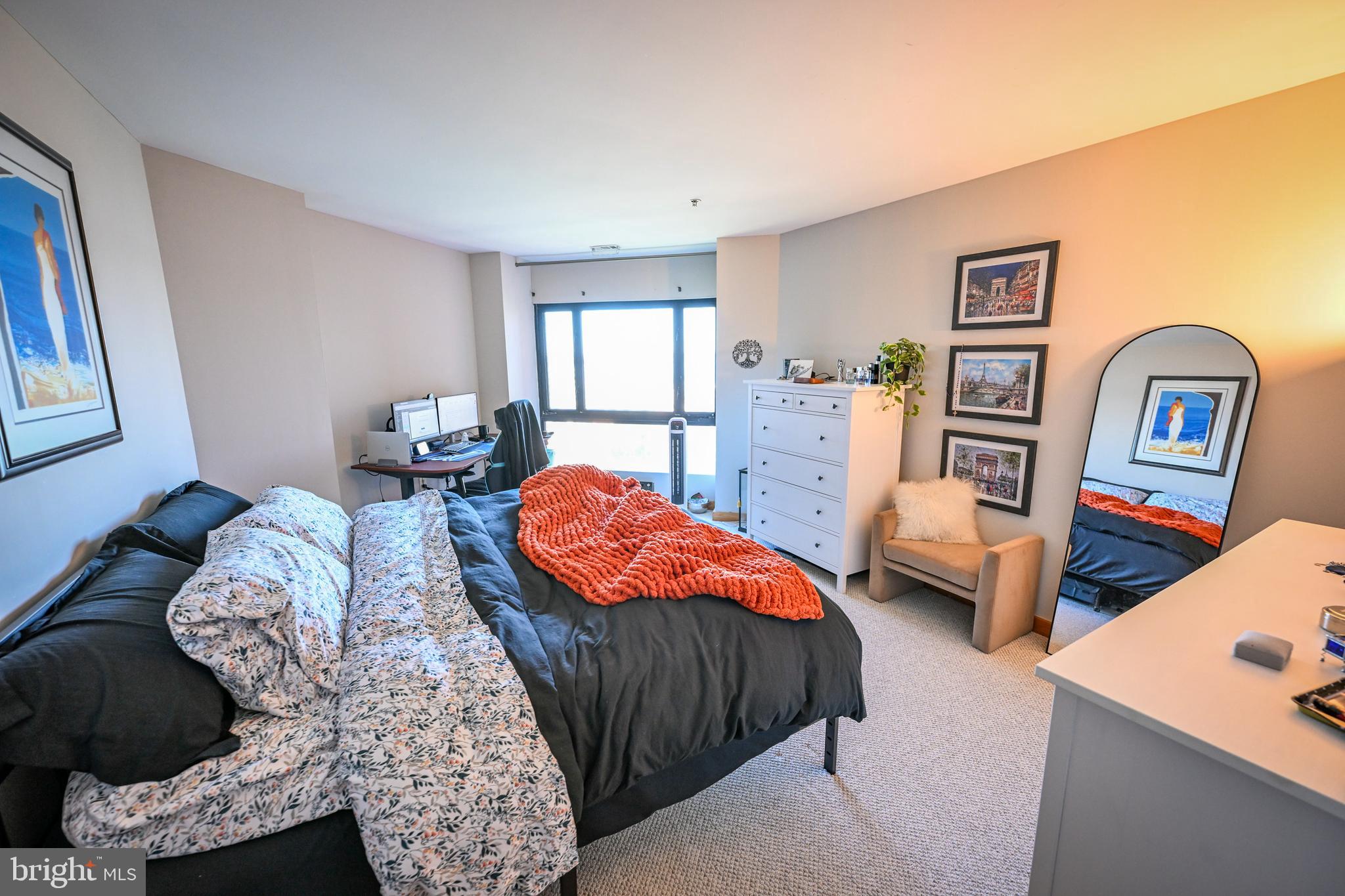 ANCHORAGE TOWERS - Residential Lease