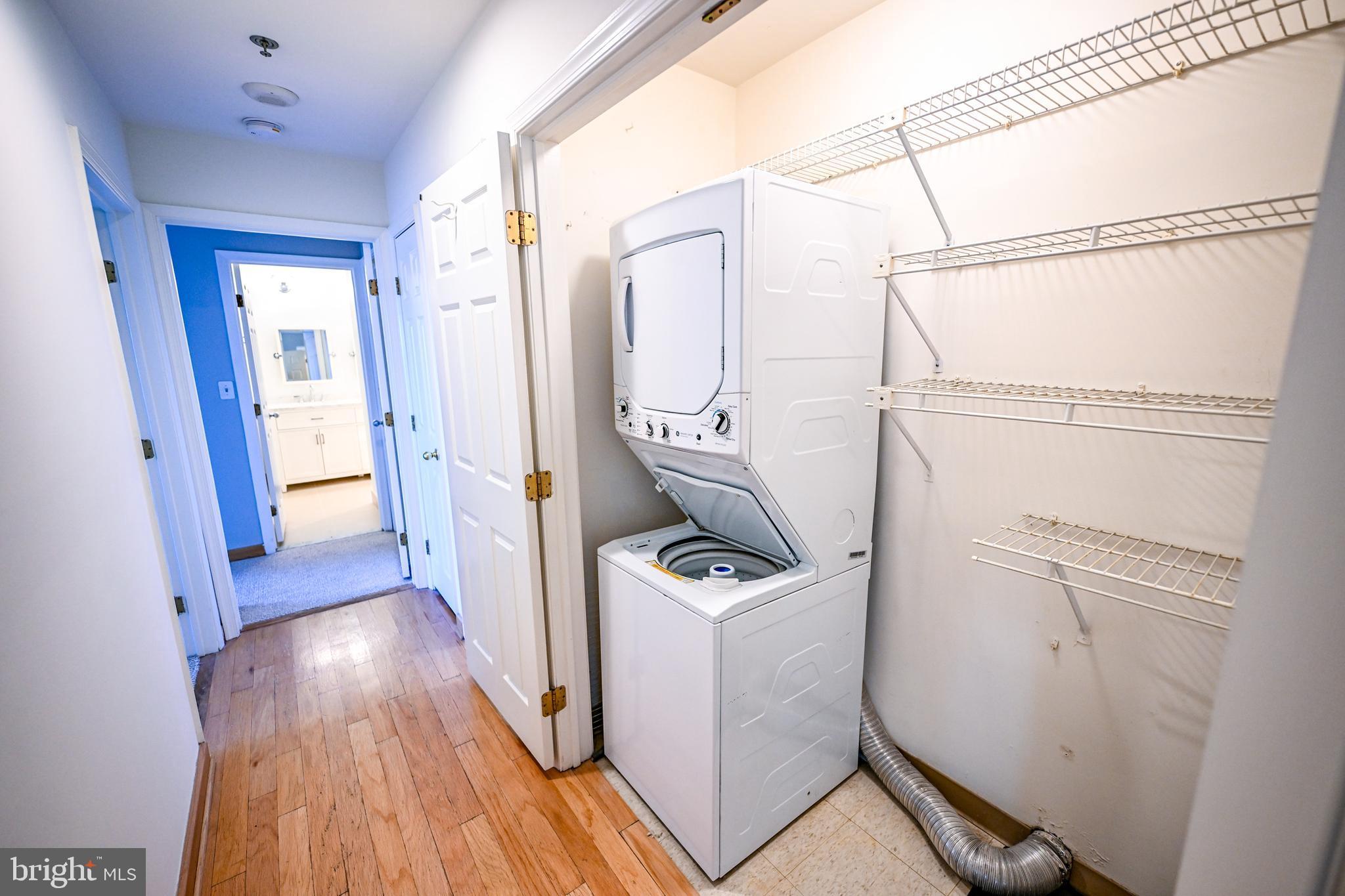 ANCHORAGE TOWERS - Residential Lease