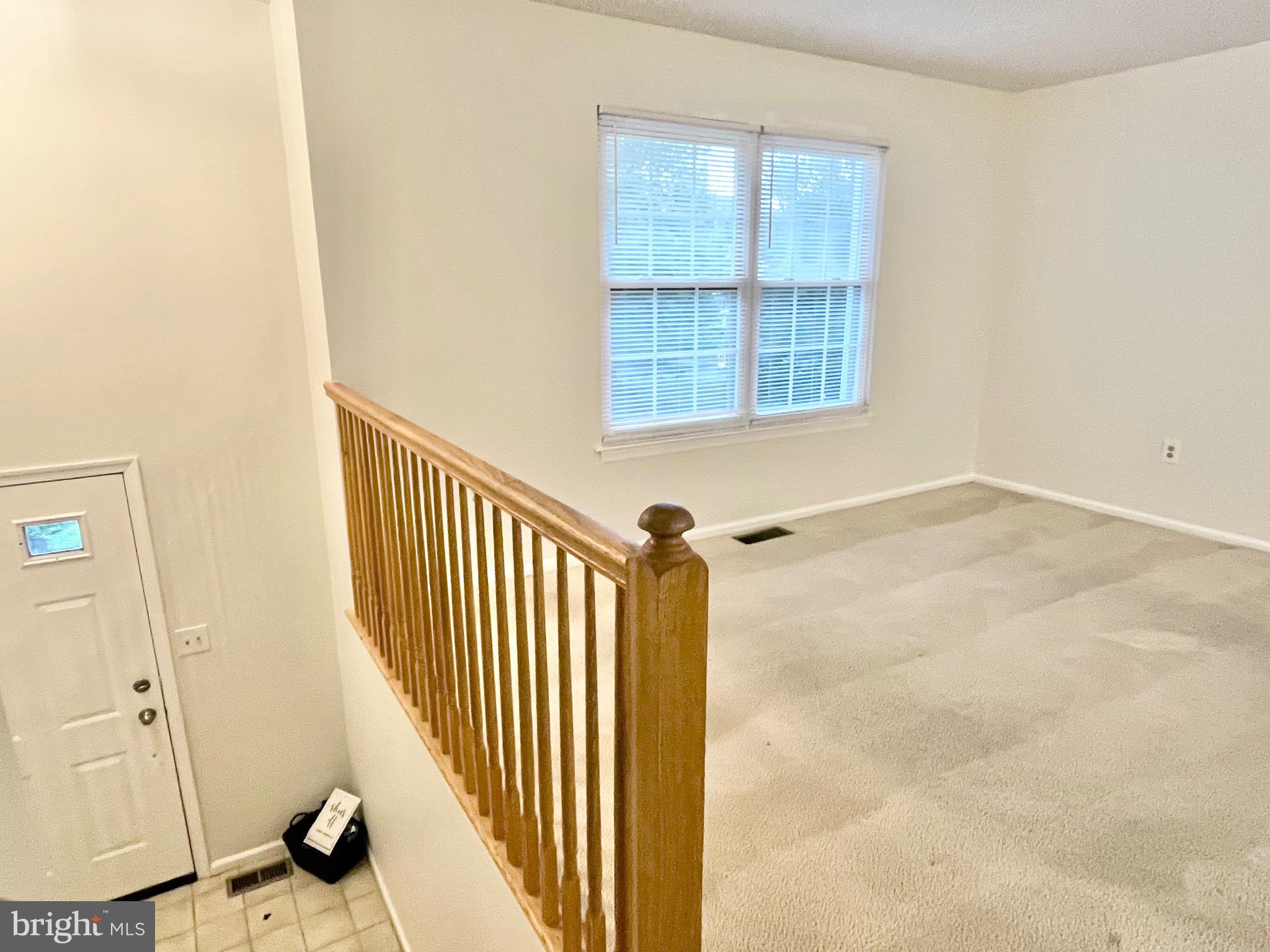 33 KETLEY PLACE