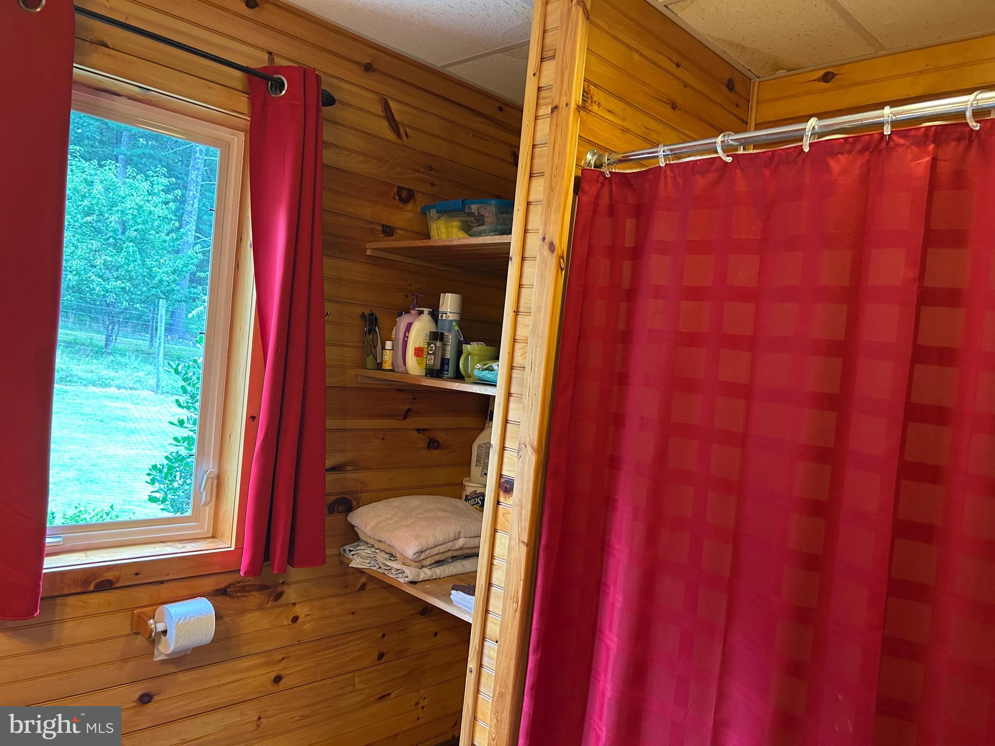 TREASURE MOUNTAIN ESTATES - Residential