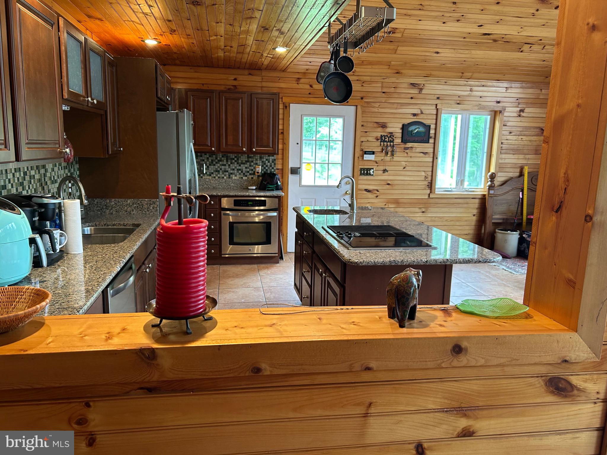 TREASURE MOUNTAIN ESTATES - Residential