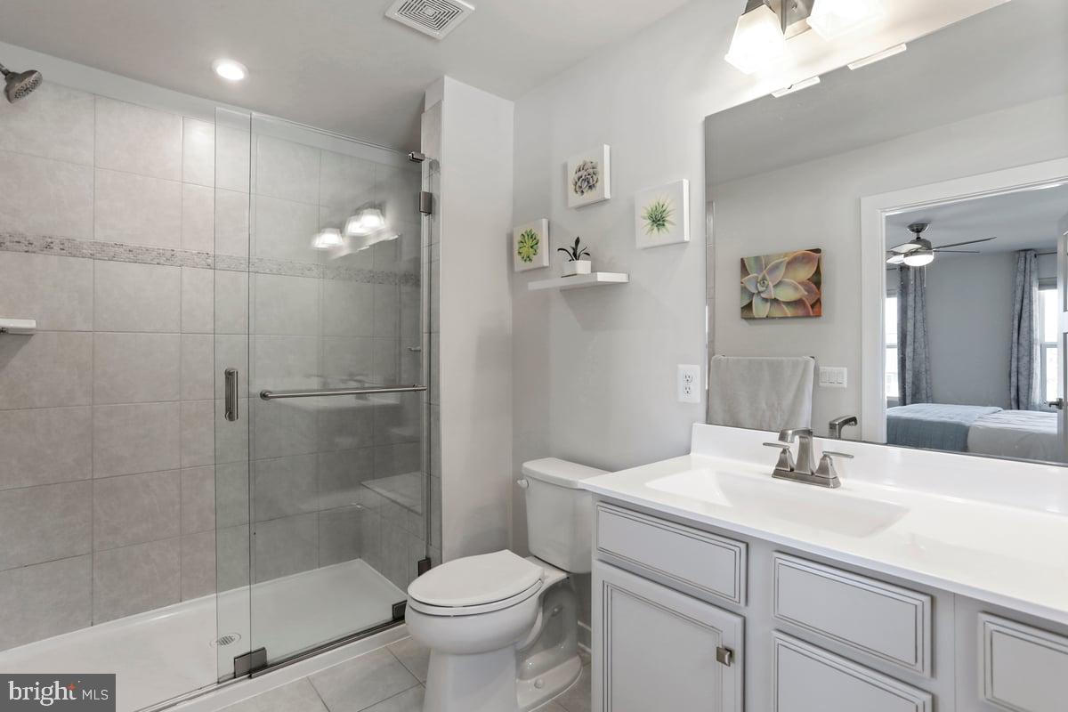 THE LAKES AT MARTINSBURG - Residential