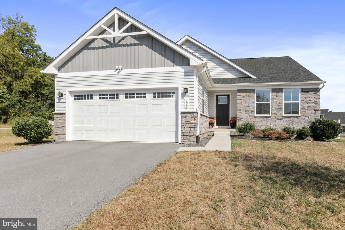 THE LAKES AT MARTINSBURG - Residential