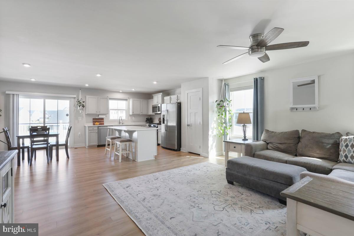 THE LAKES AT MARTINSBURG - Residential