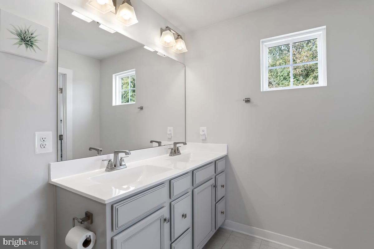 THE LAKES AT MARTINSBURG - Residential