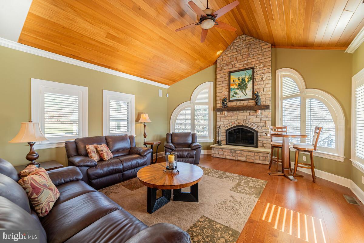 ROCK LODGE ROAD - Residential