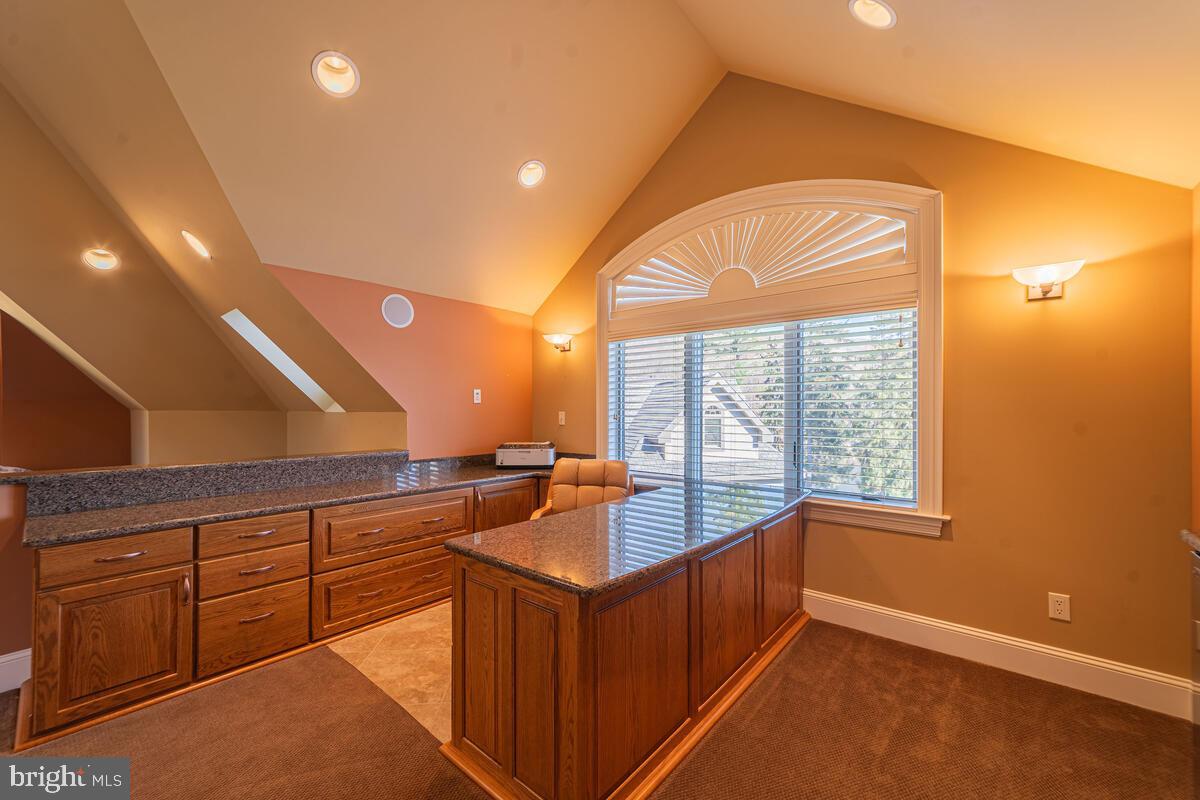 ROCK LODGE ROAD - Residential