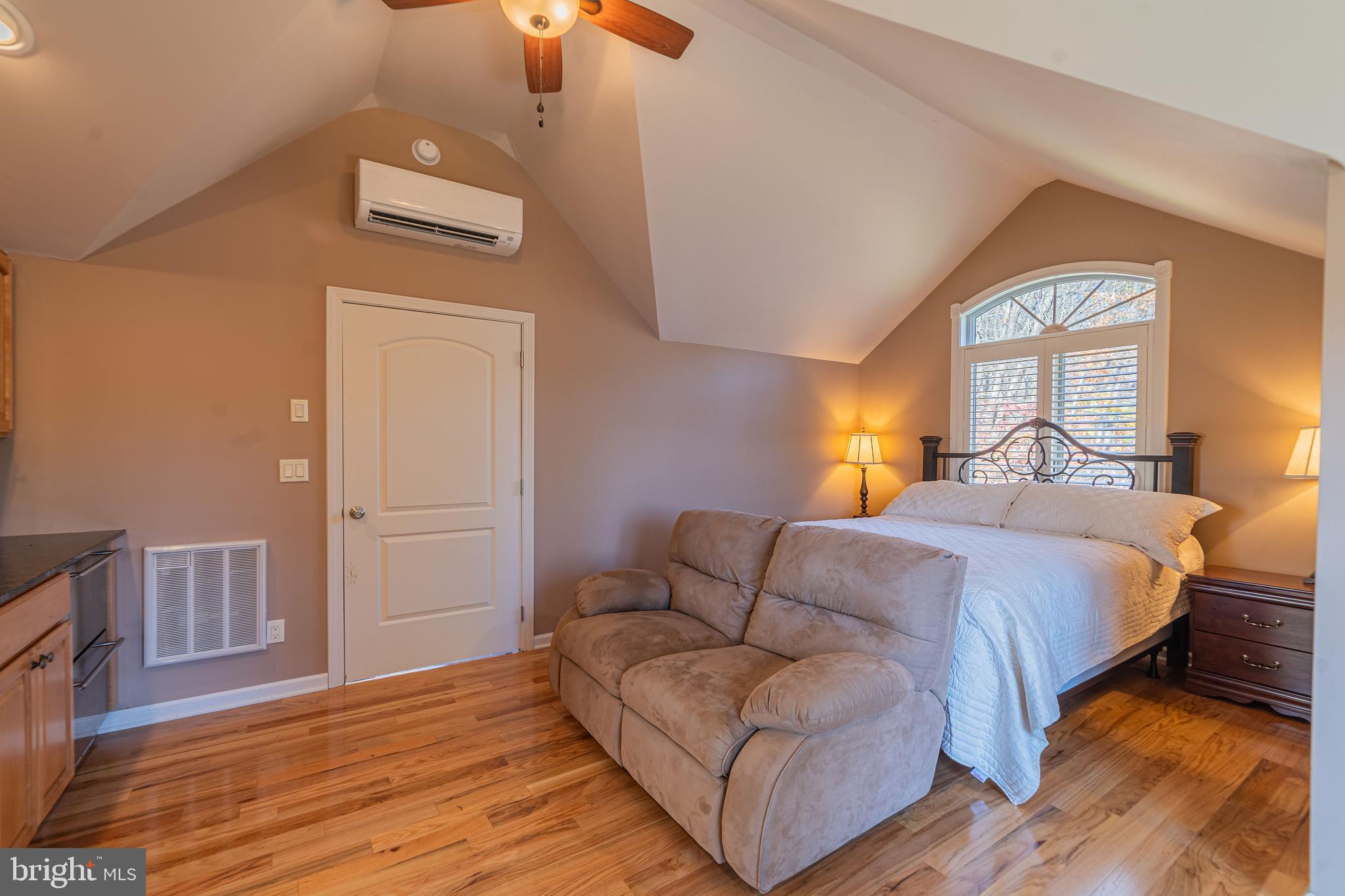 ROCK LODGE ROAD - Residential