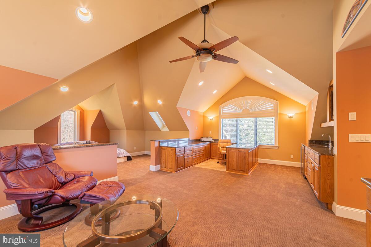 ROCK LODGE ROAD - Residential