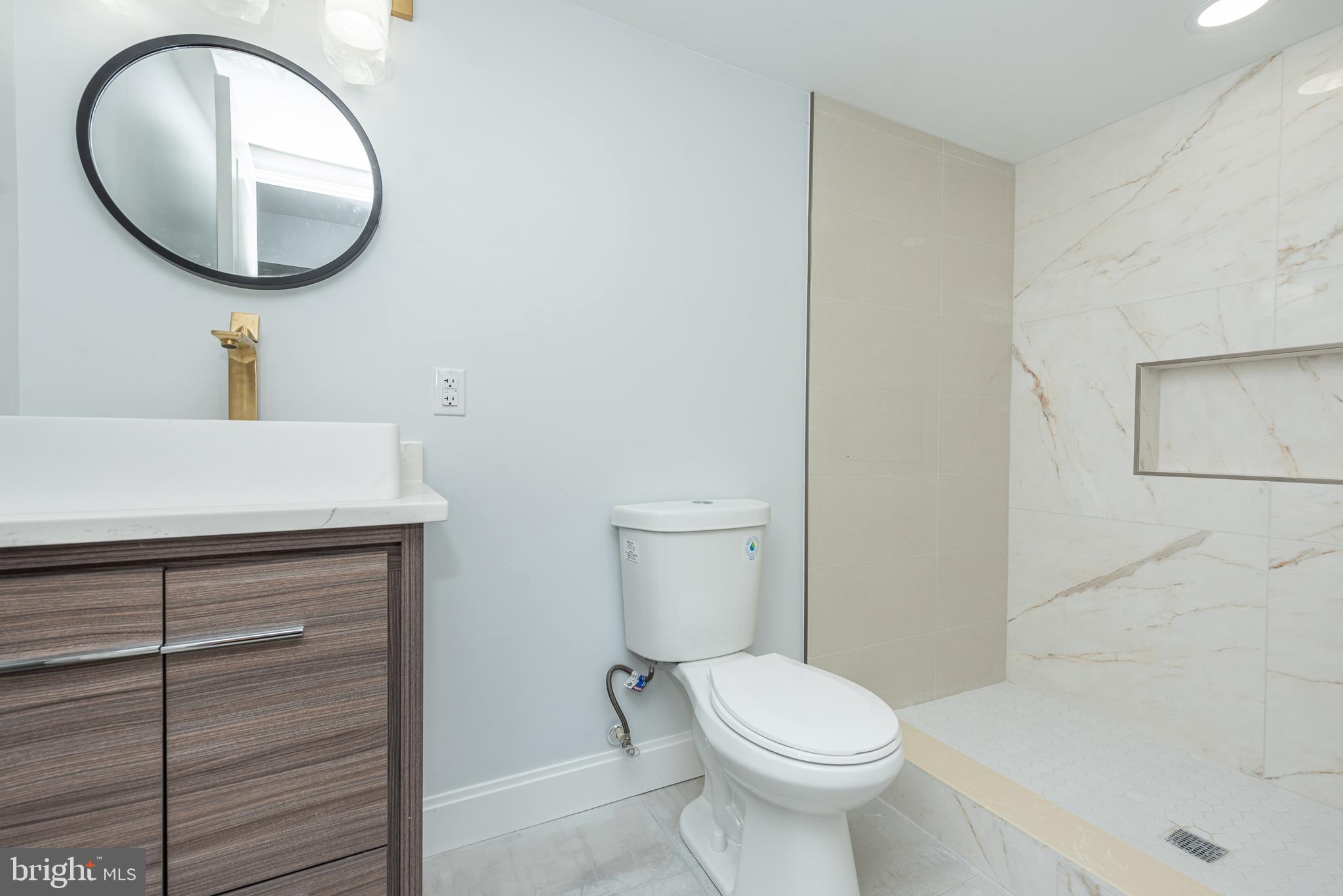 MIDTOWN EDMONDSON - Residential