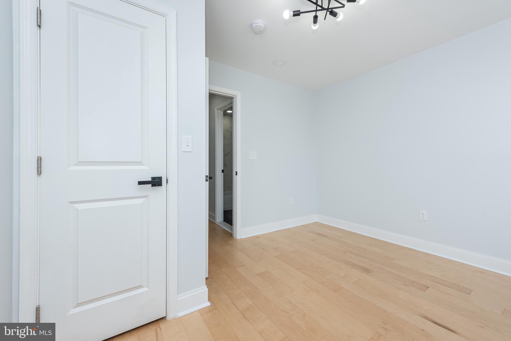 MIDTOWN EDMONDSON - Residential