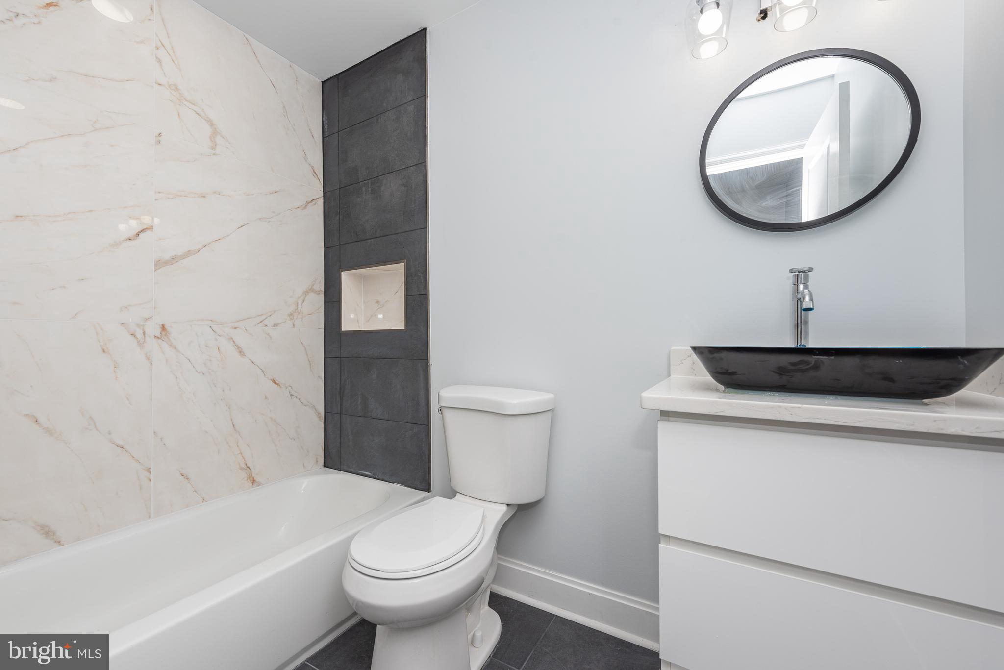 MIDTOWN EDMONDSON - Residential