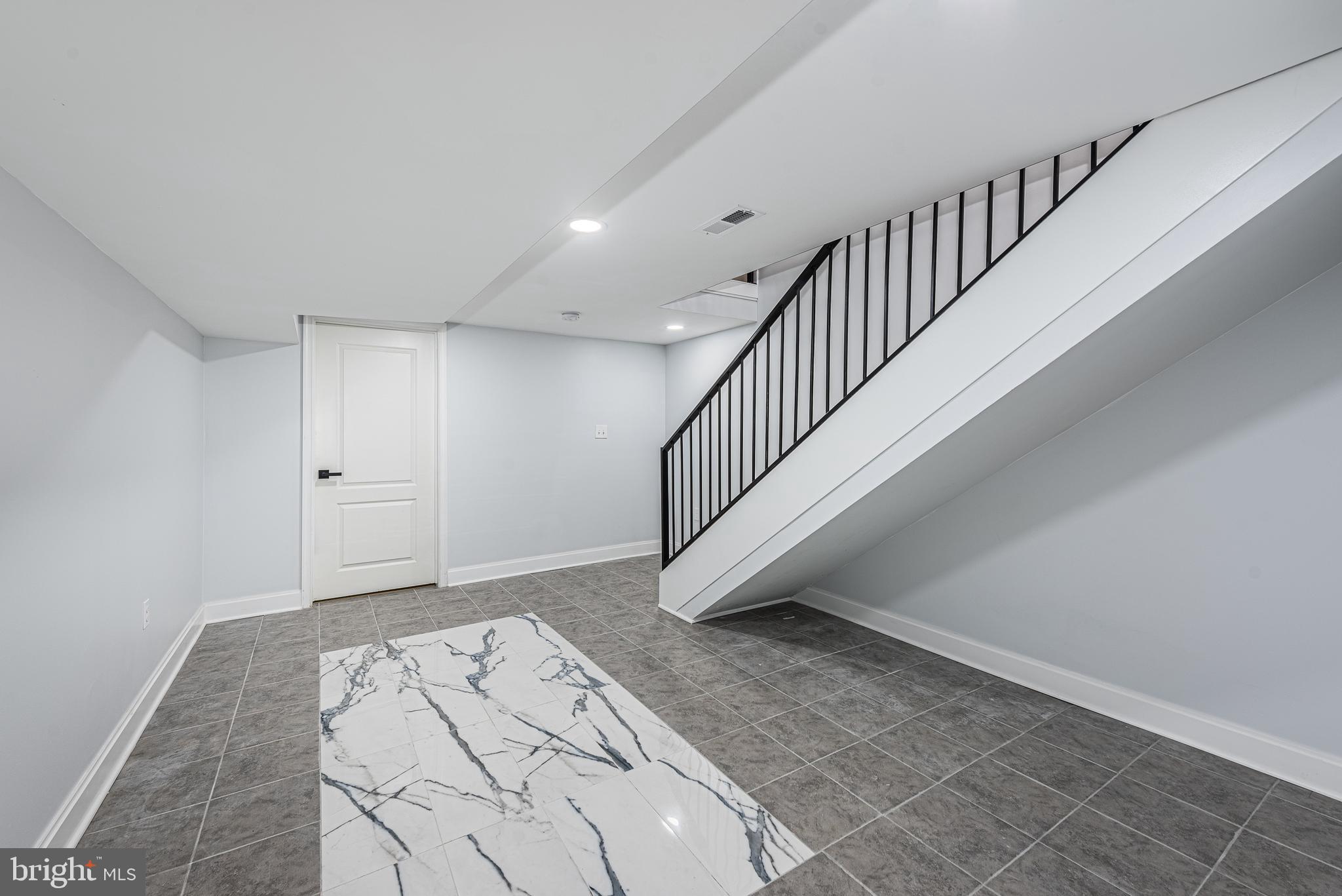 MIDTOWN EDMONDSON - Residential